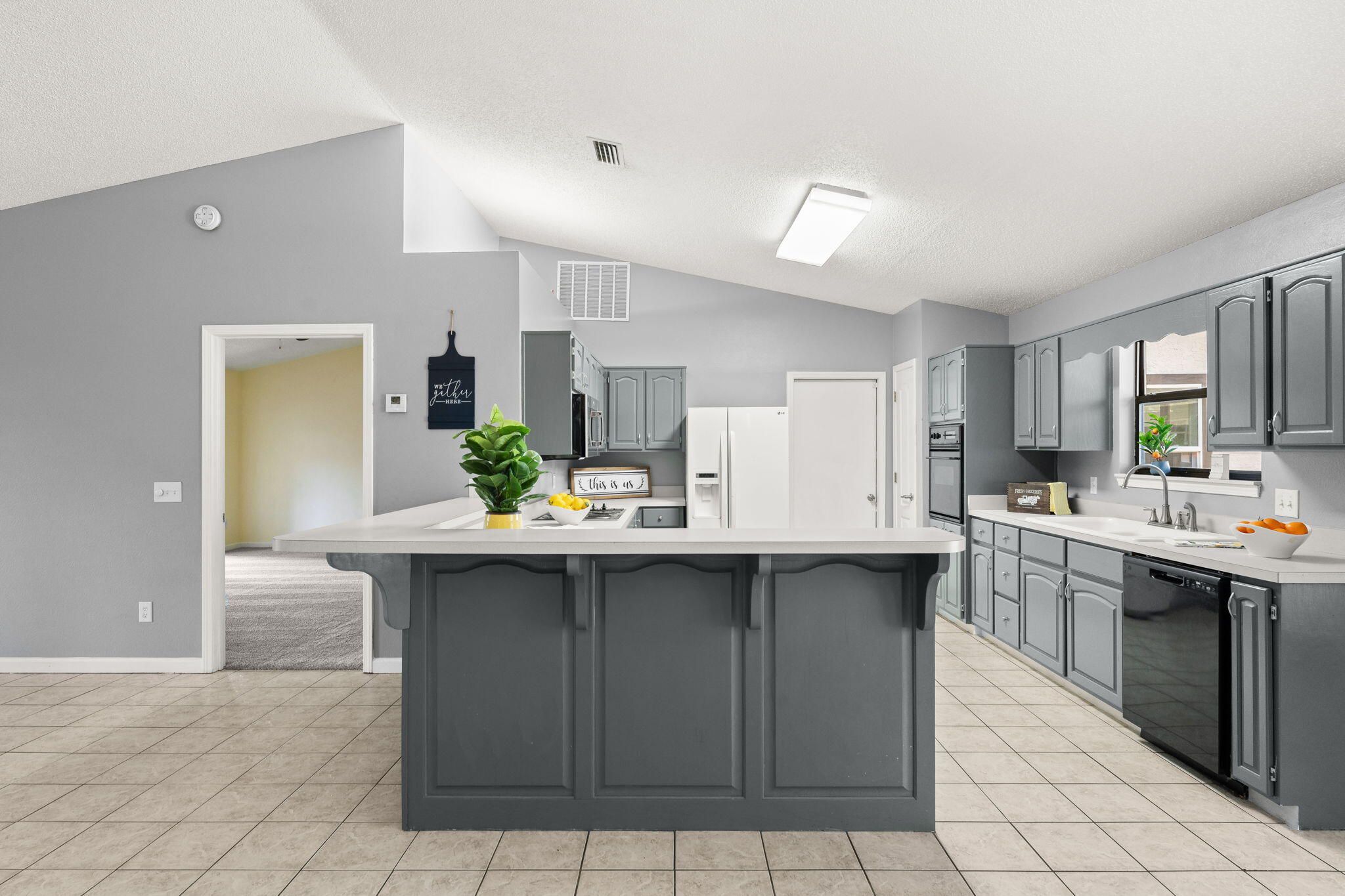 NORTH LAGOON OAKS 5th Addition - Residential