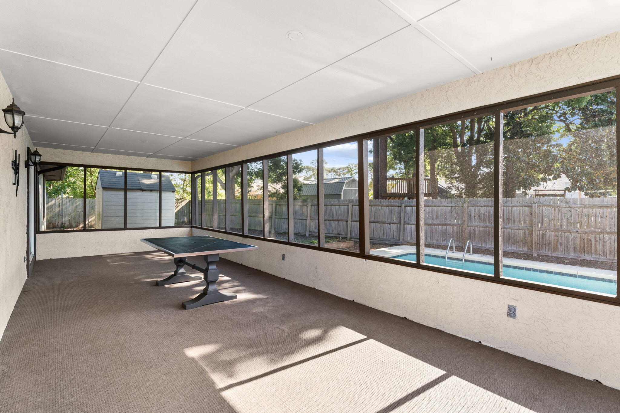 NORTH LAGOON OAKS 5th Addition - Residential