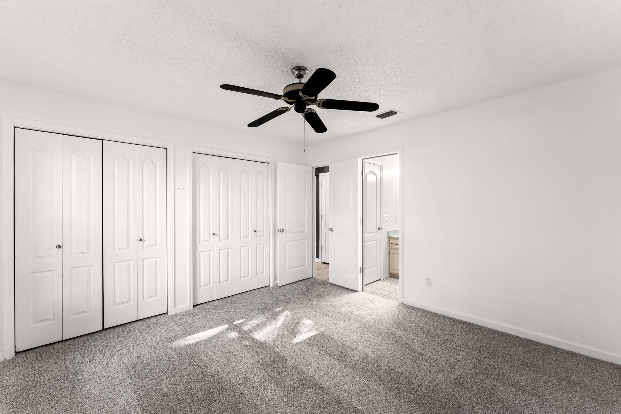 NORTH LAGOON OAKS 5th Addition - Residential