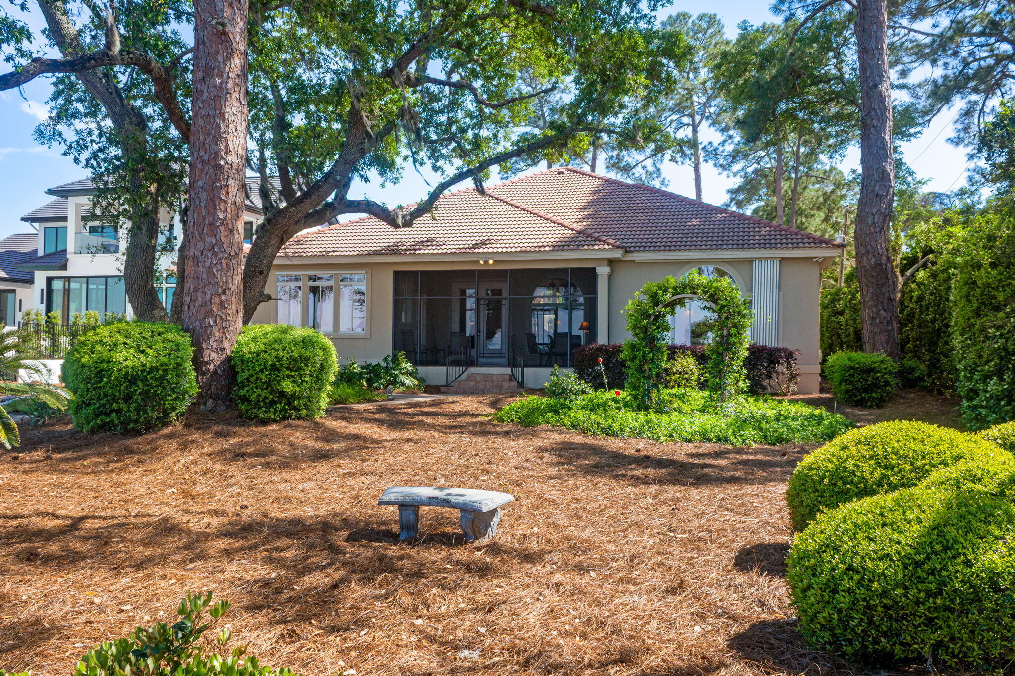 BAYSIDE - Residential