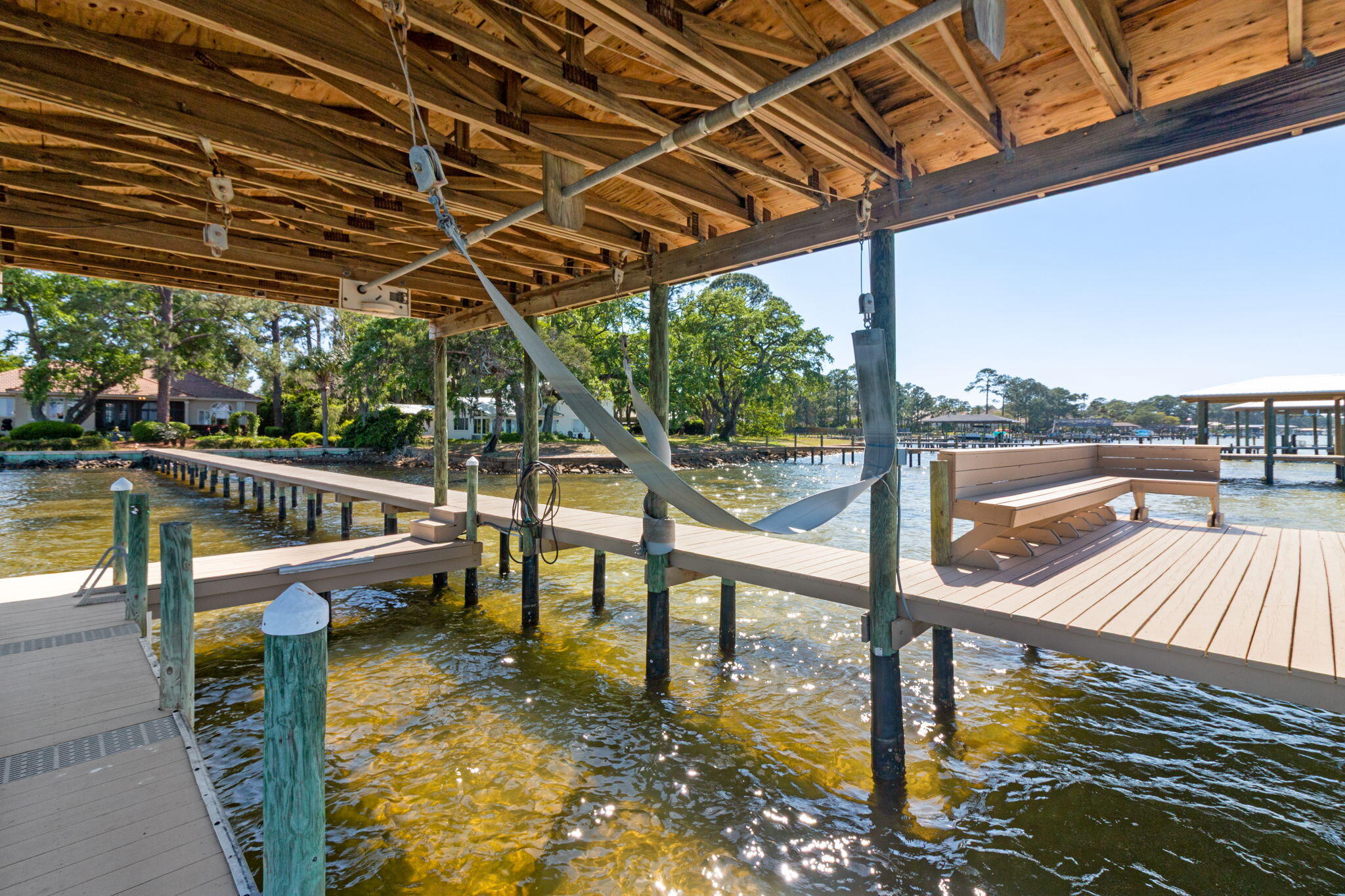 BAYSIDE - Residential