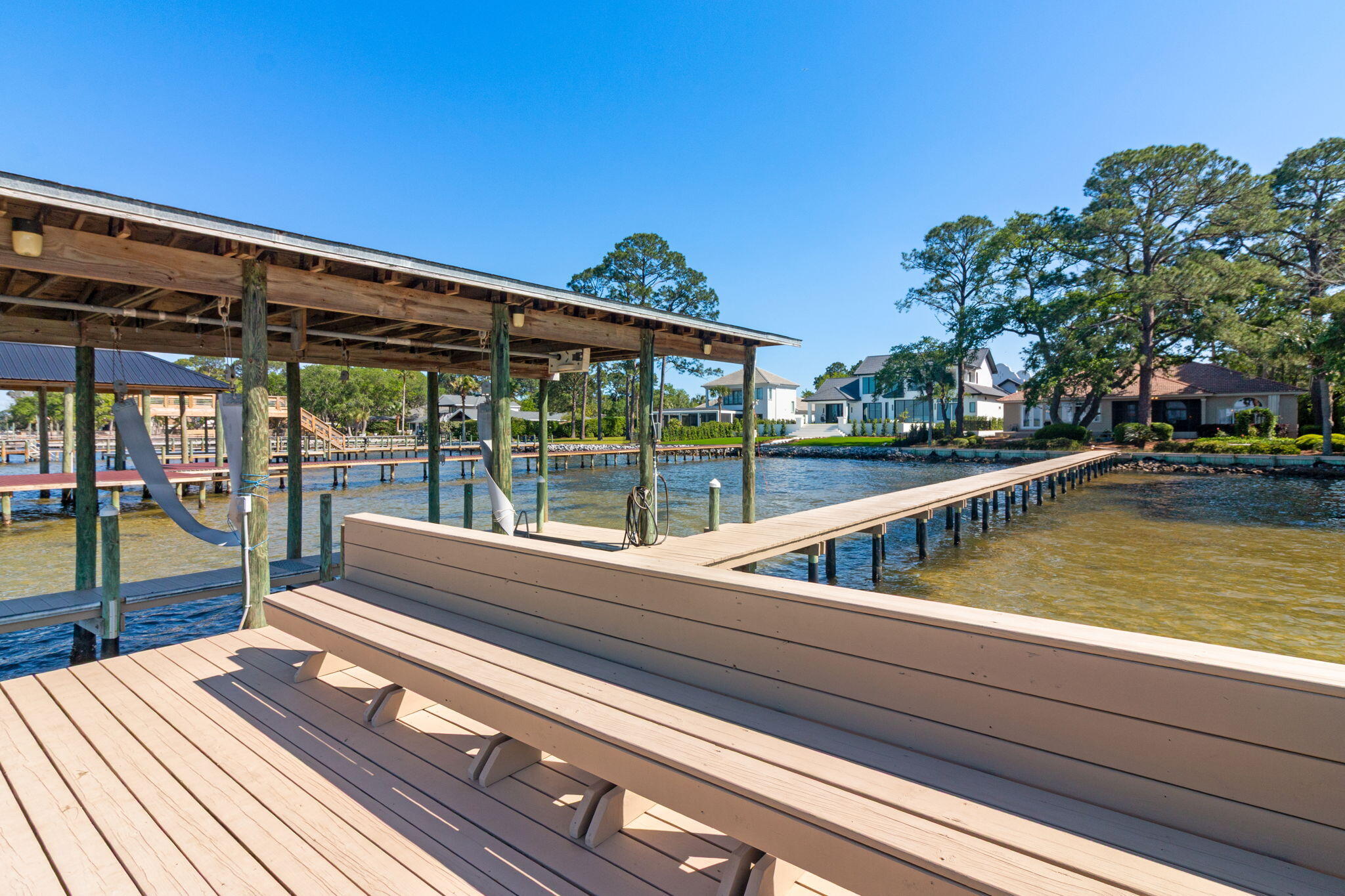 BAYSIDE - Residential