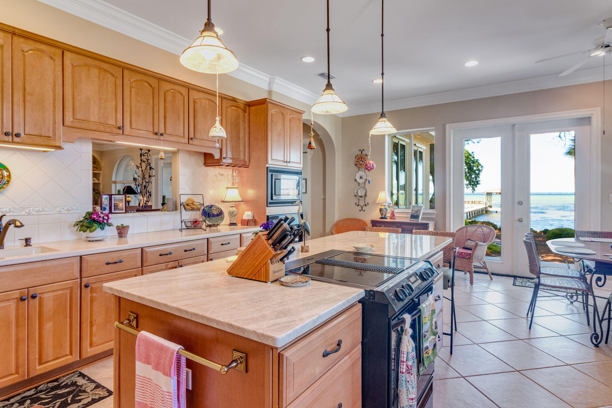 BAYSIDE - Residential