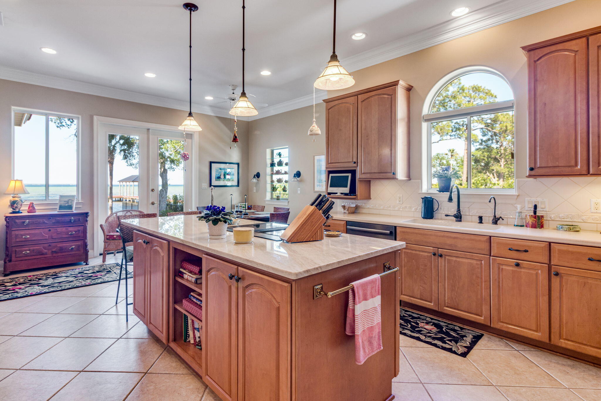 BAYSIDE - Residential