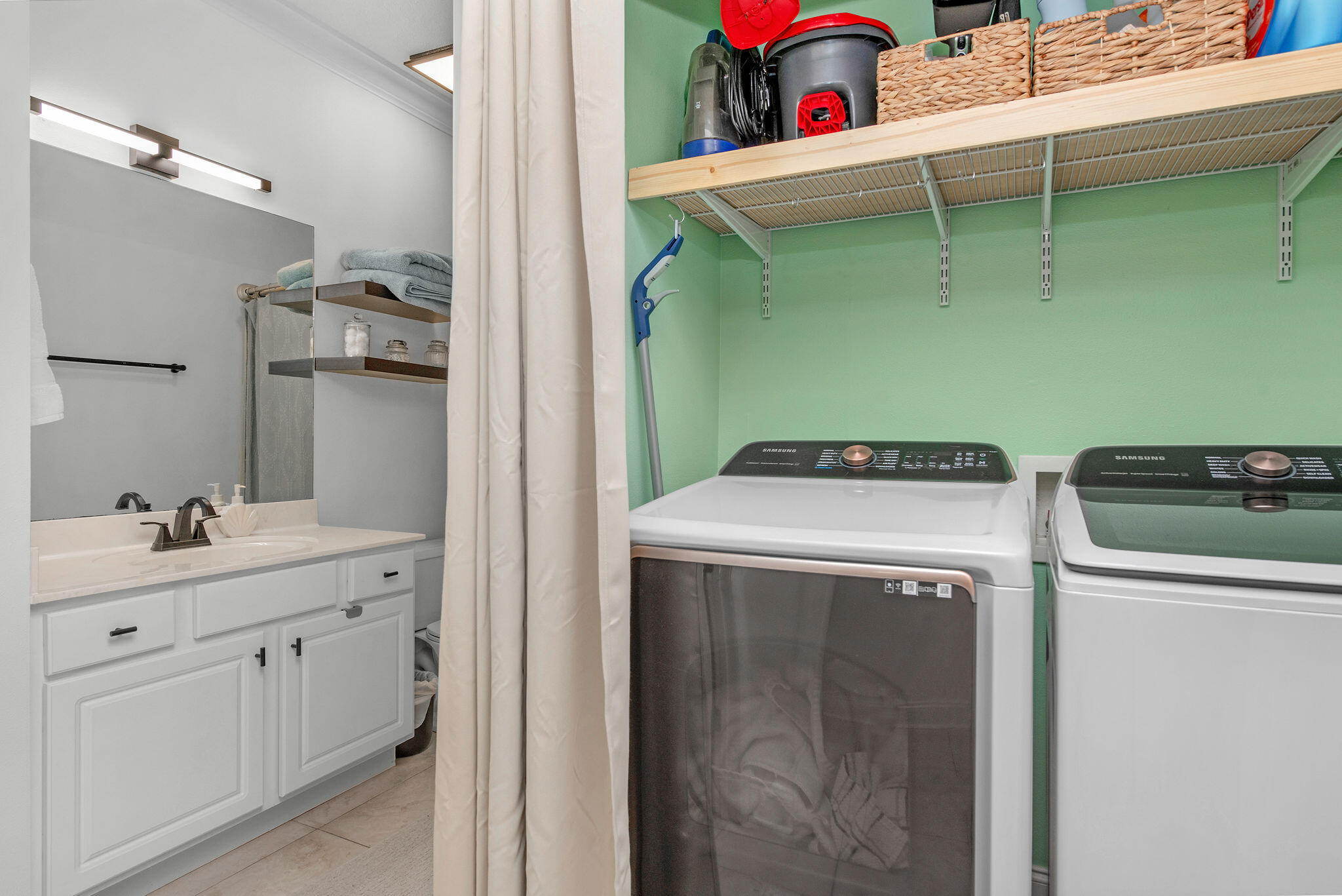 The French Quarters Condo - Residential