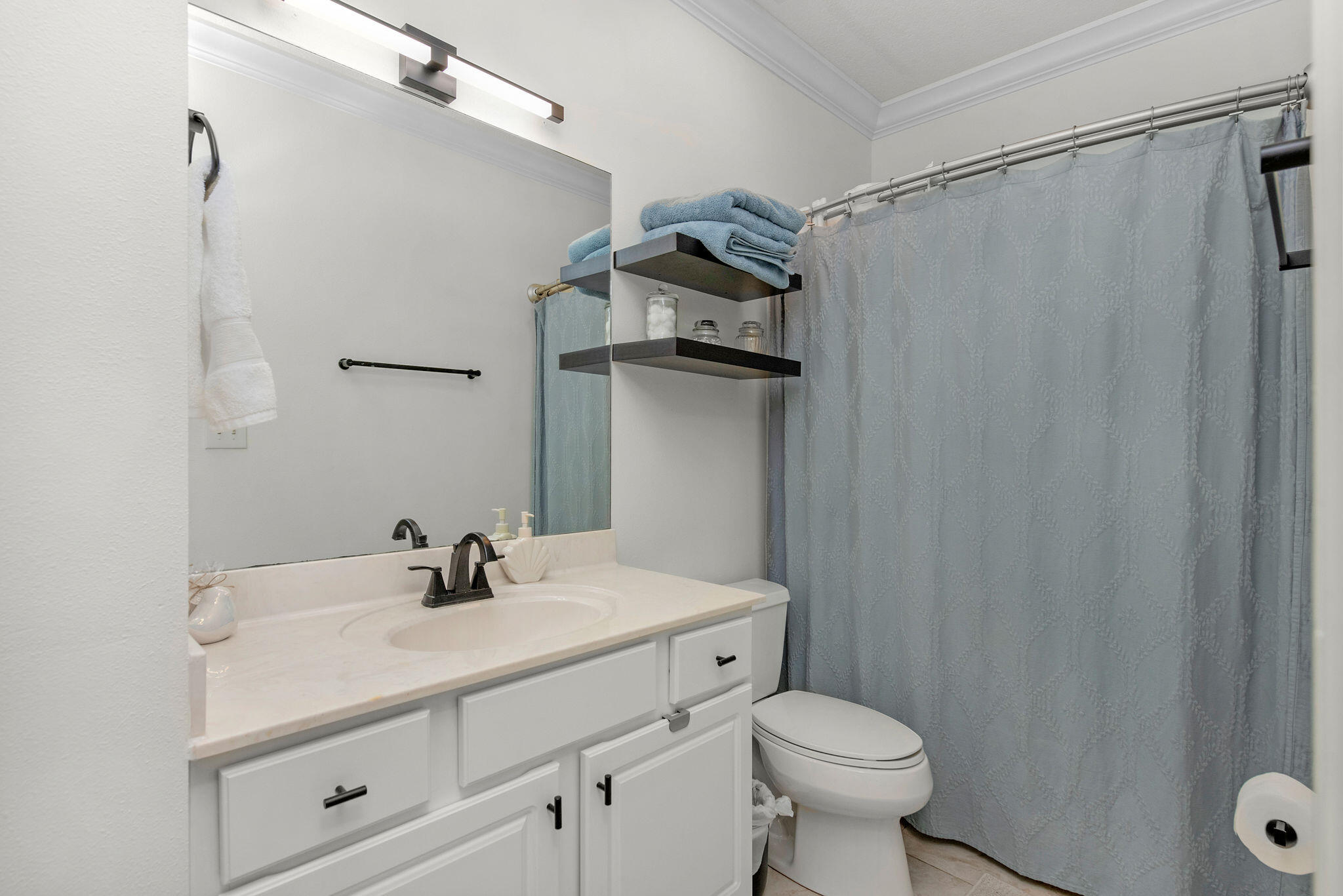 The French Quarters Condo - Residential