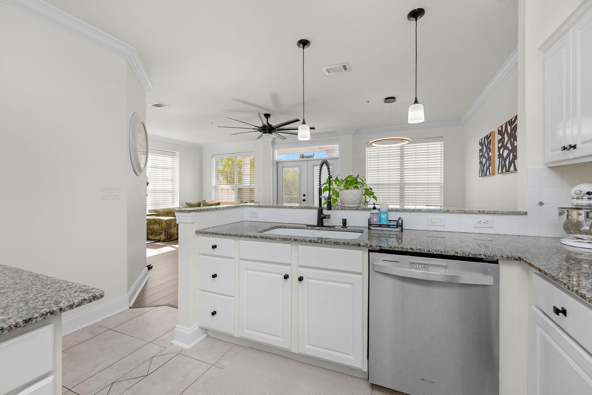 The French Quarters Condo - Residential