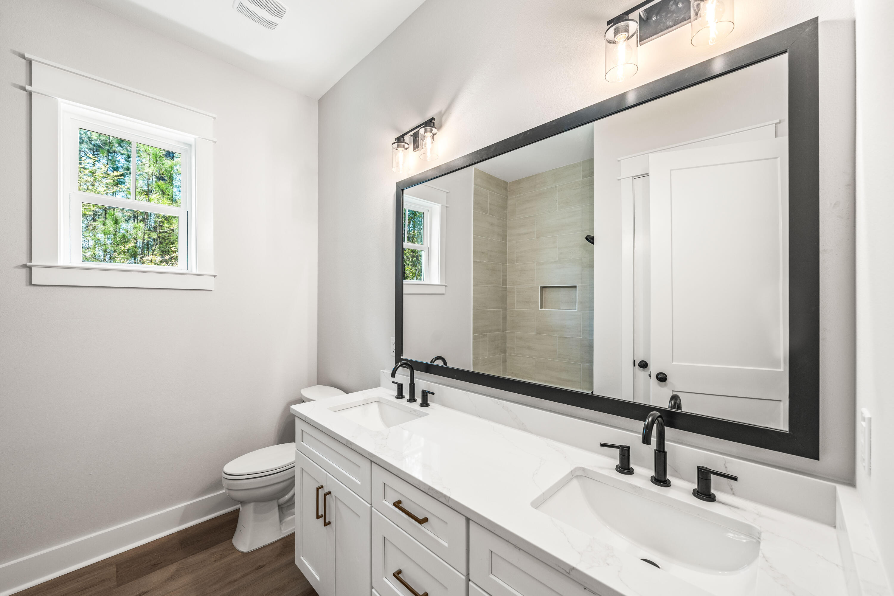 STEAMBOAT LANDING - Residential