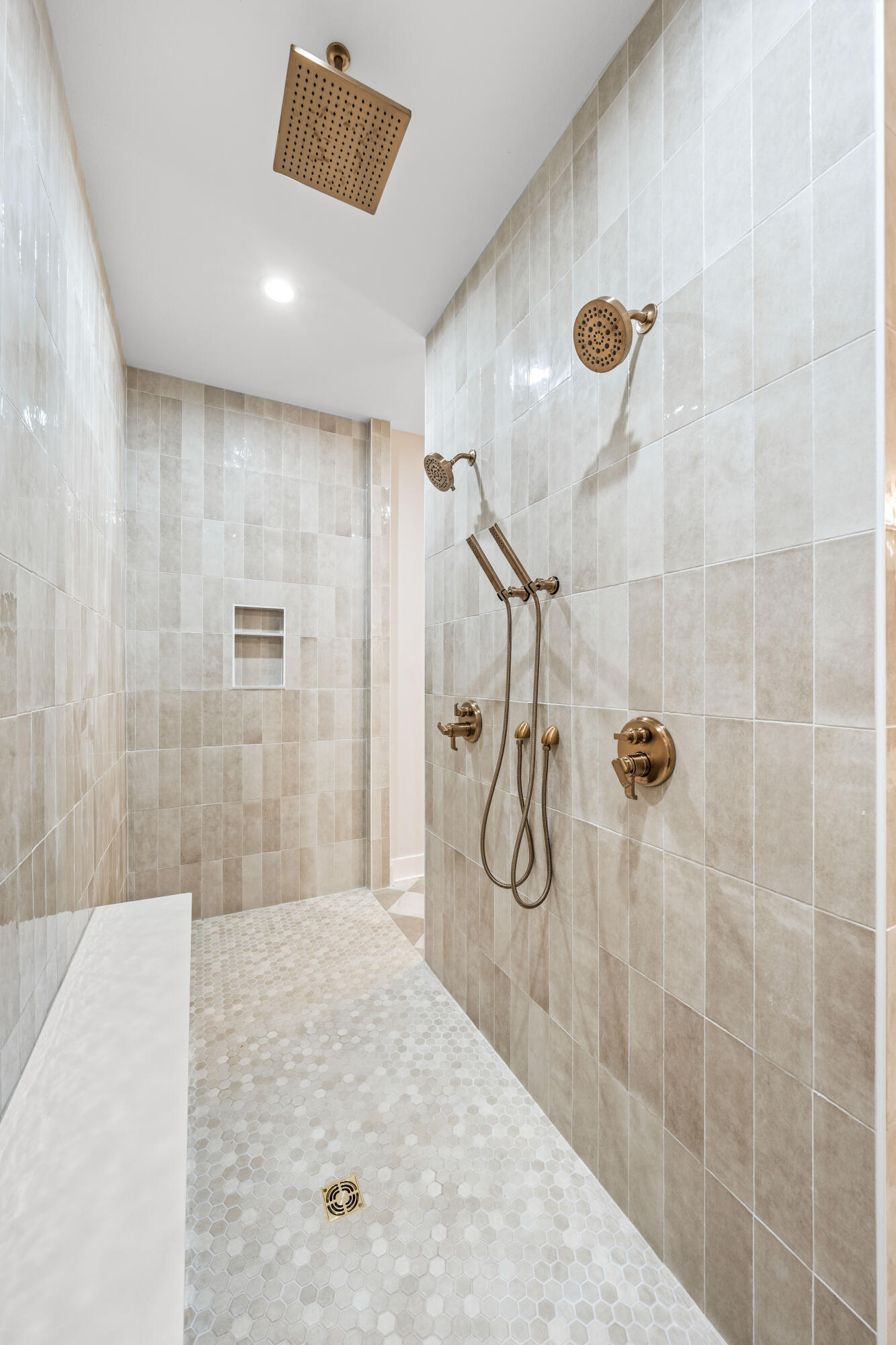 STEAMBOAT LANDING - Residential