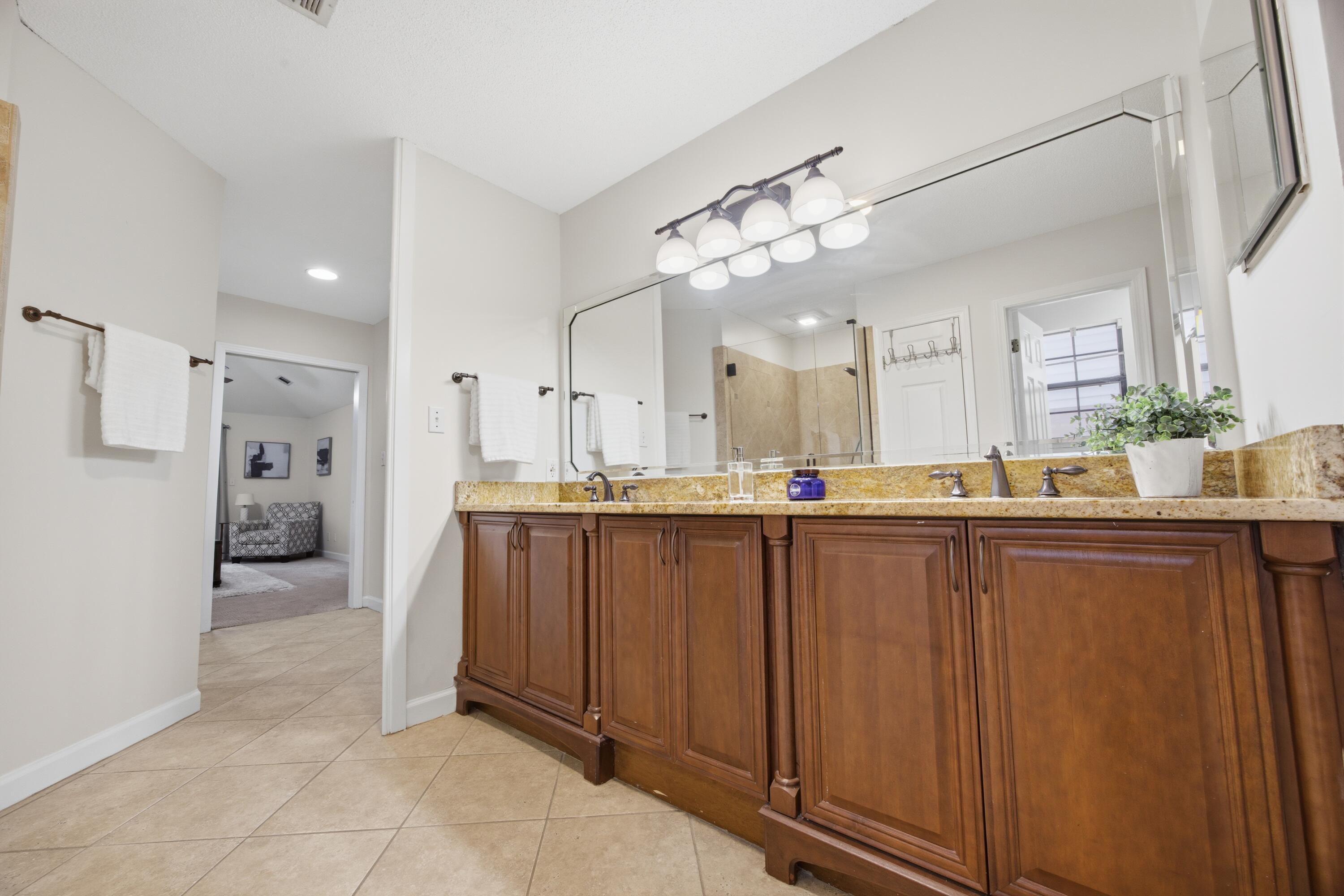 LAKE POINTE - Residential