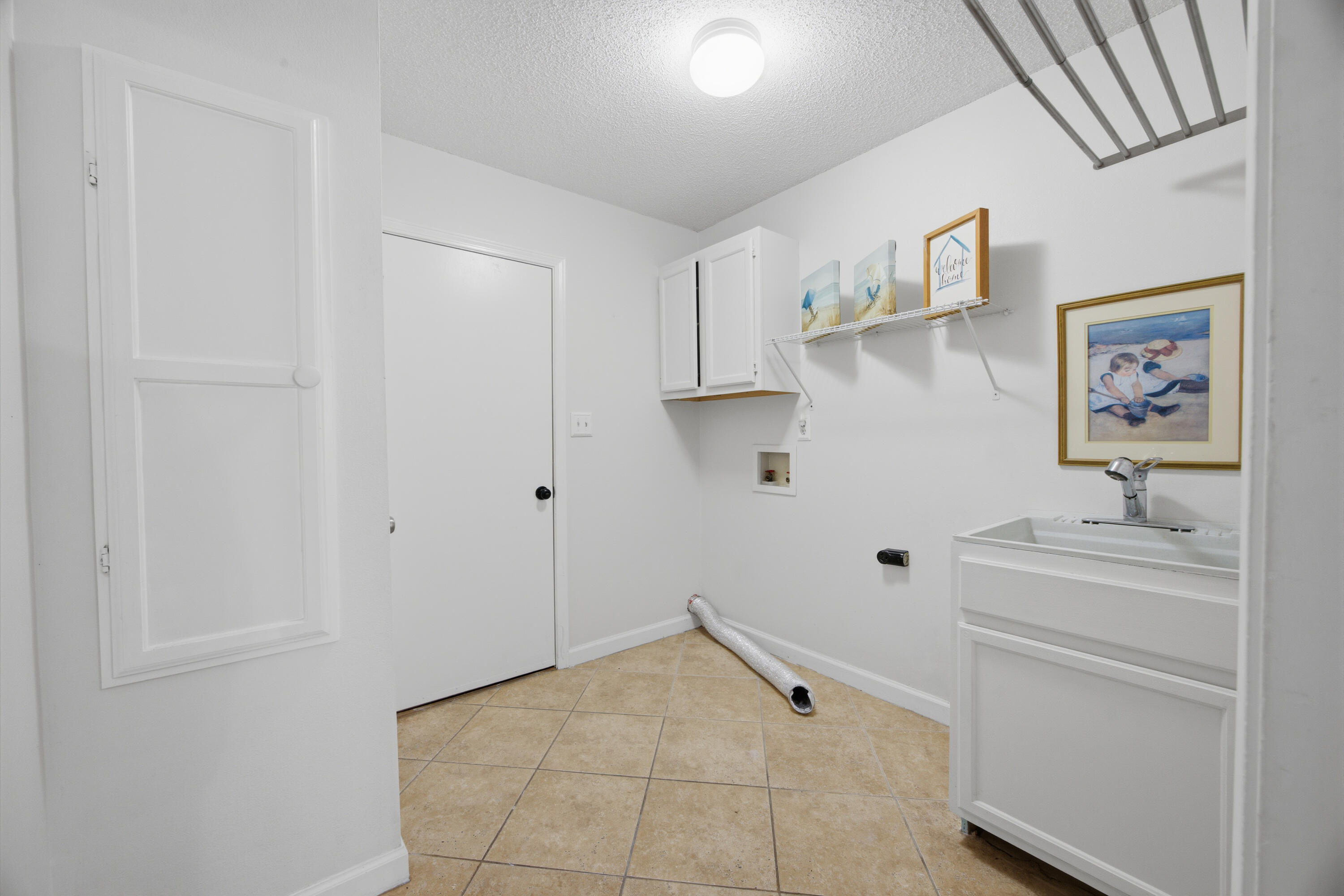 LAKE POINTE - Residential