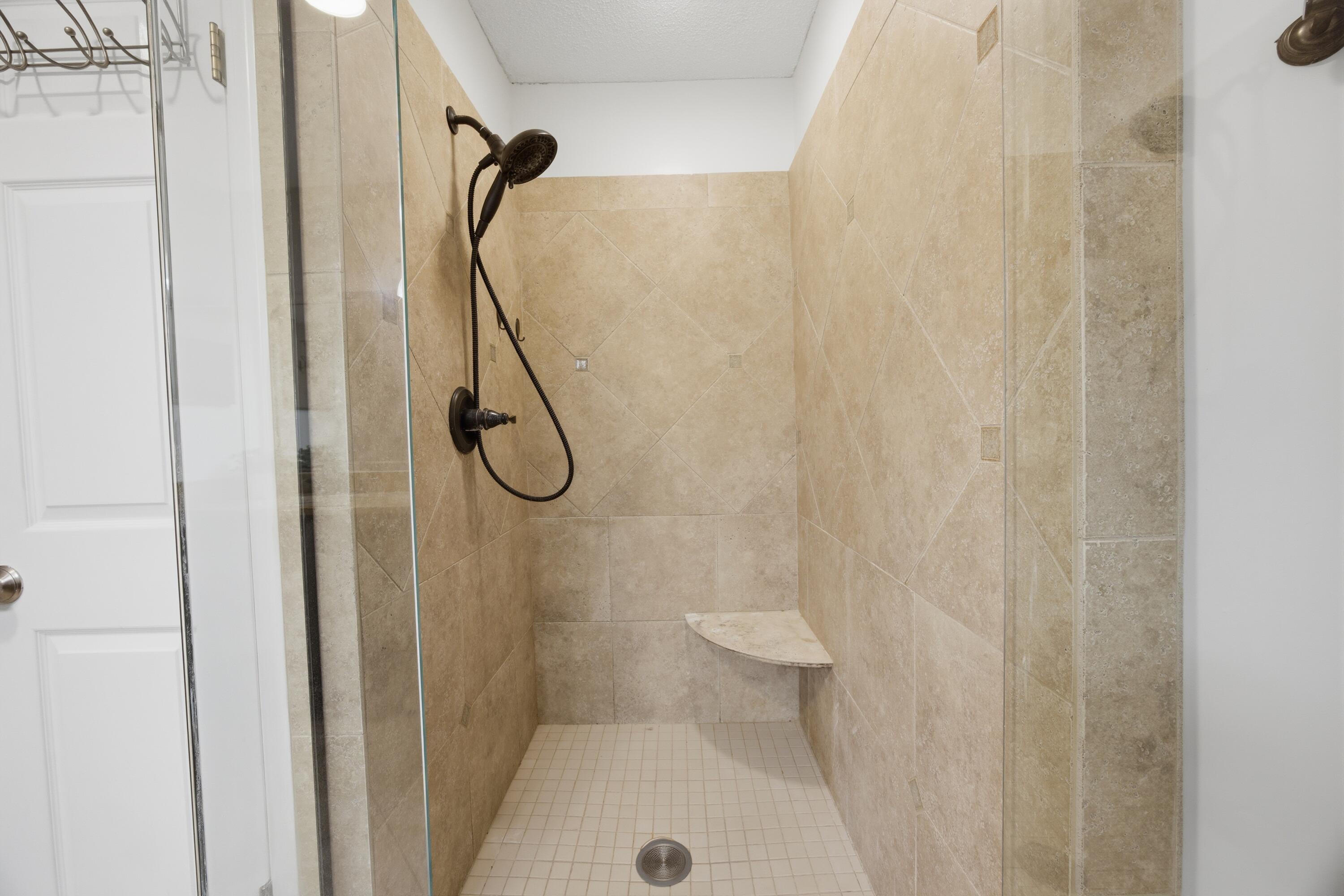 LAKE POINTE - Residential