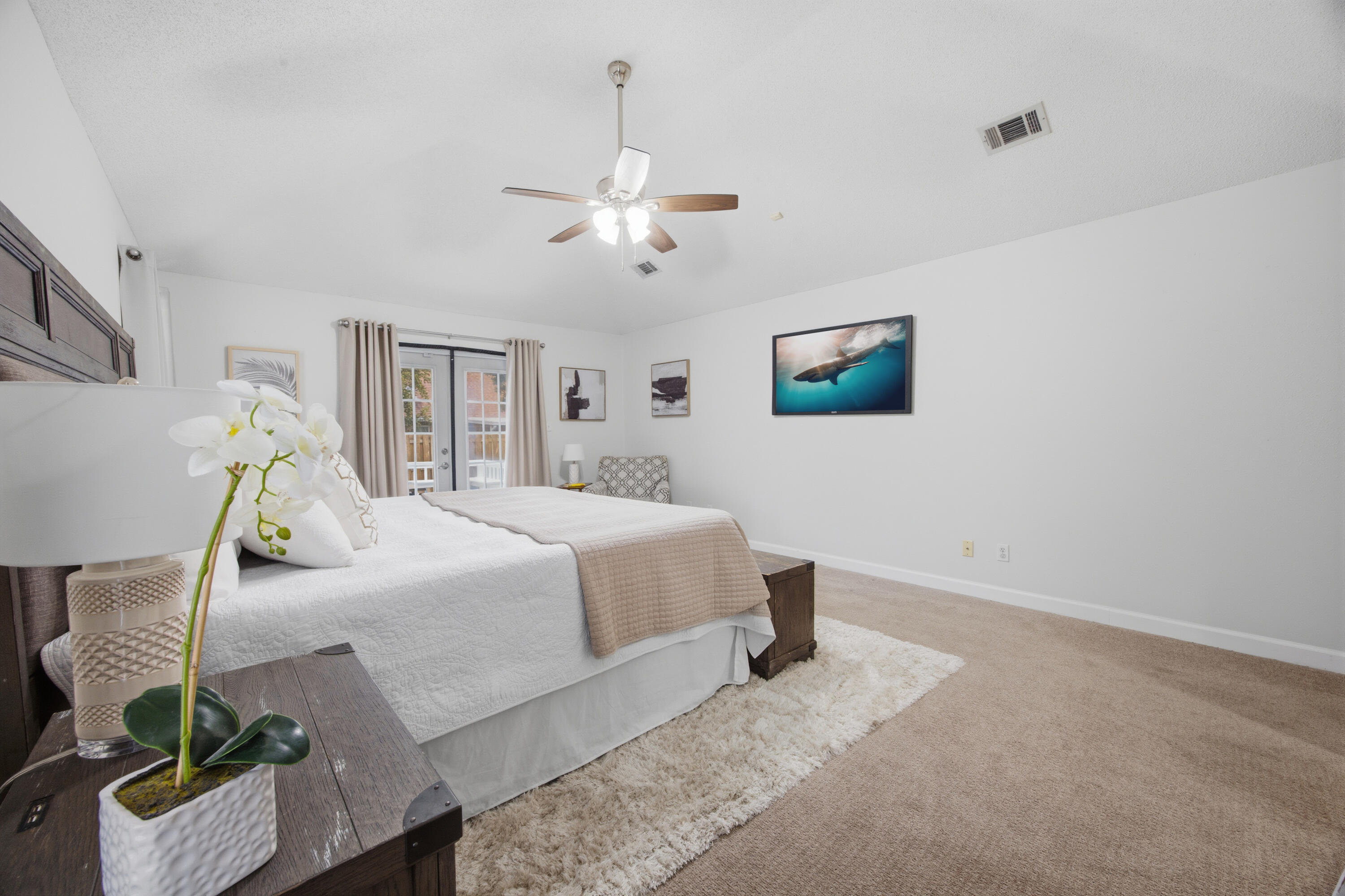 LAKE POINTE - Residential