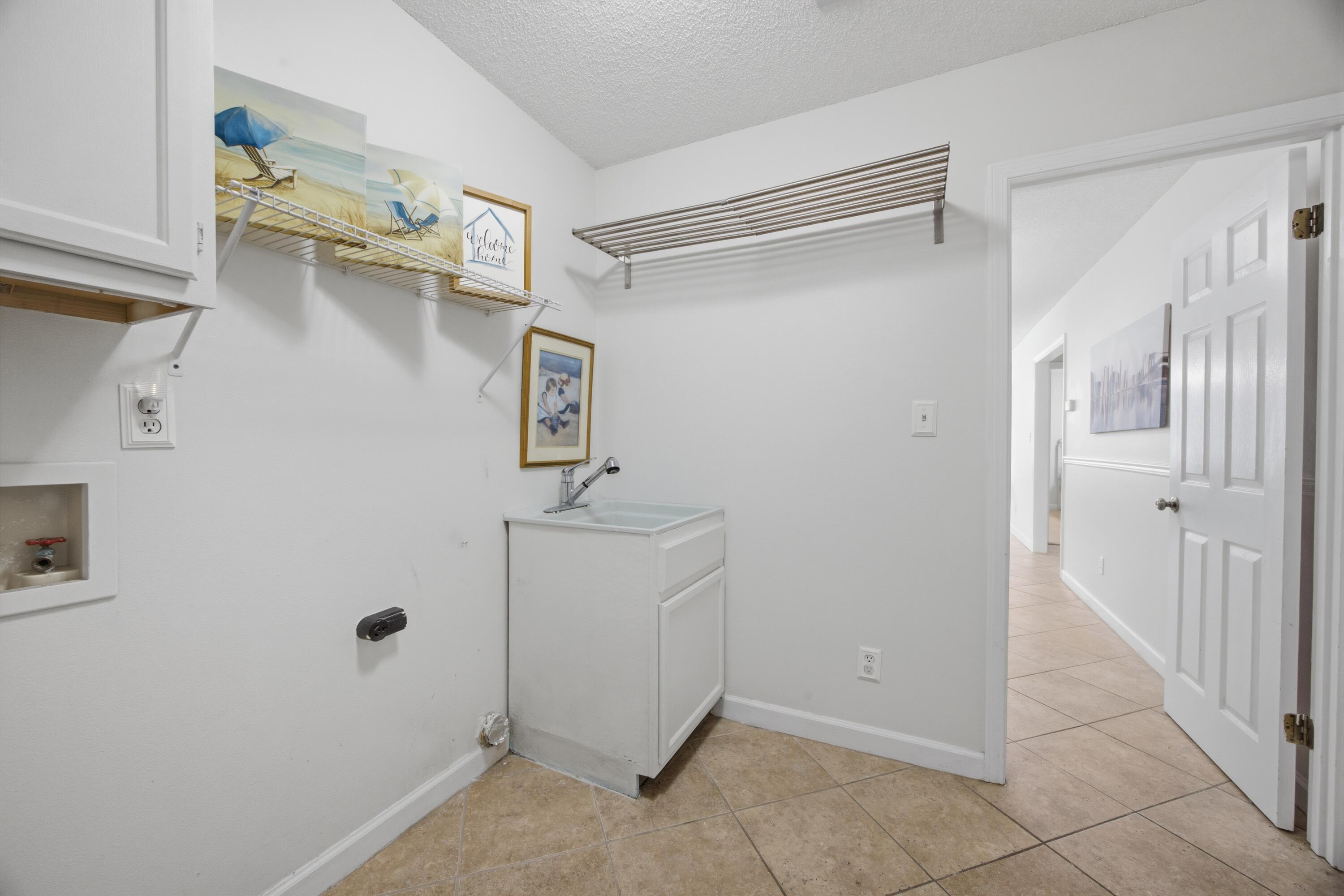 LAKE POINTE - Residential