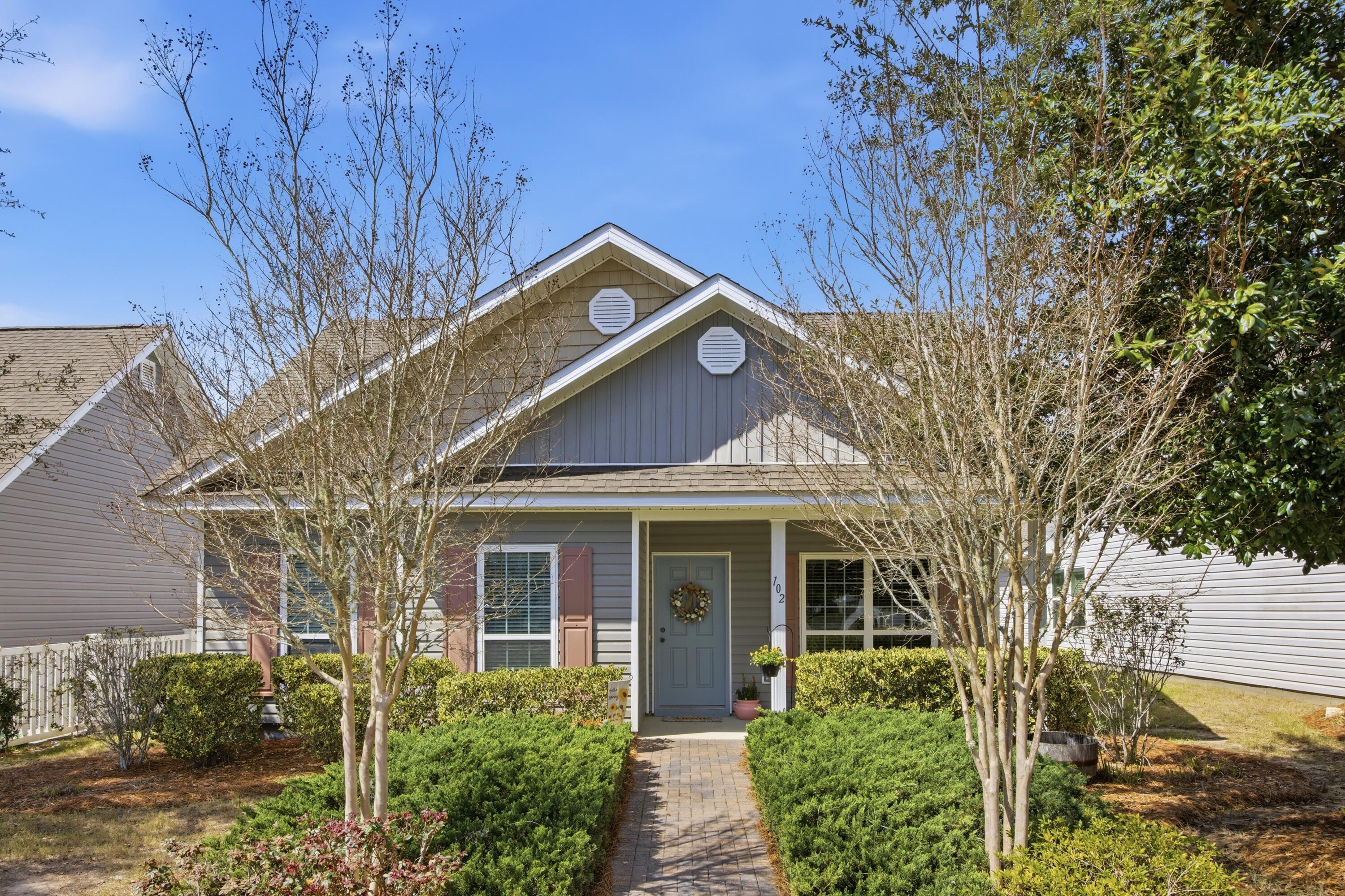 HAMMOCK BAY - Residential