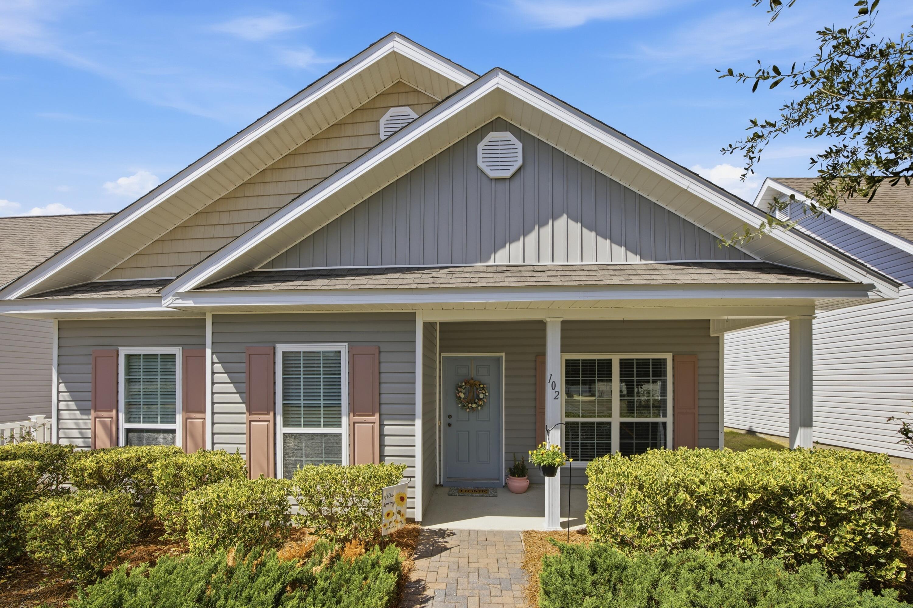 HAMMOCK BAY - Residential