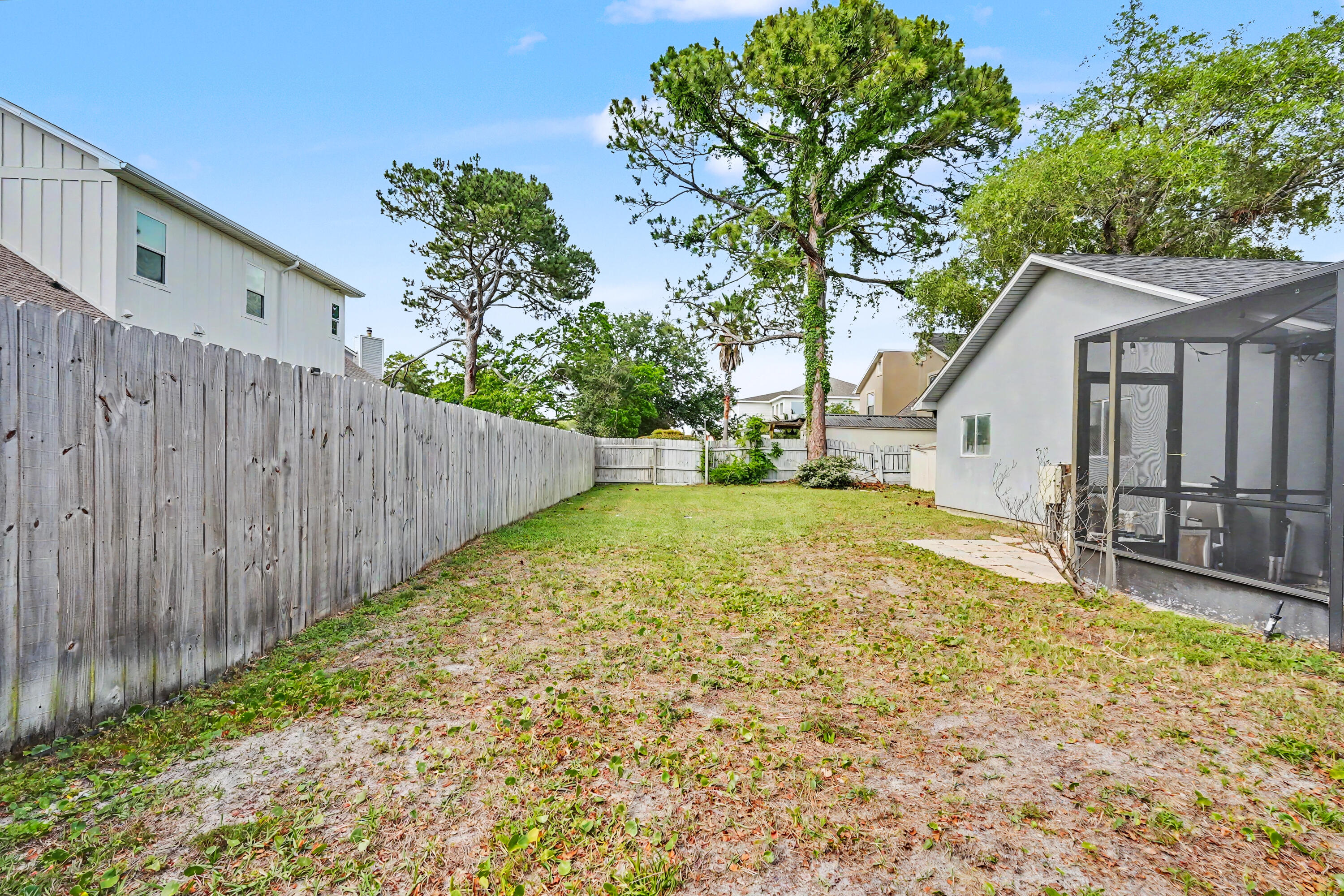 TIGER POINT VILLAGE 1 - 3 - Residential
