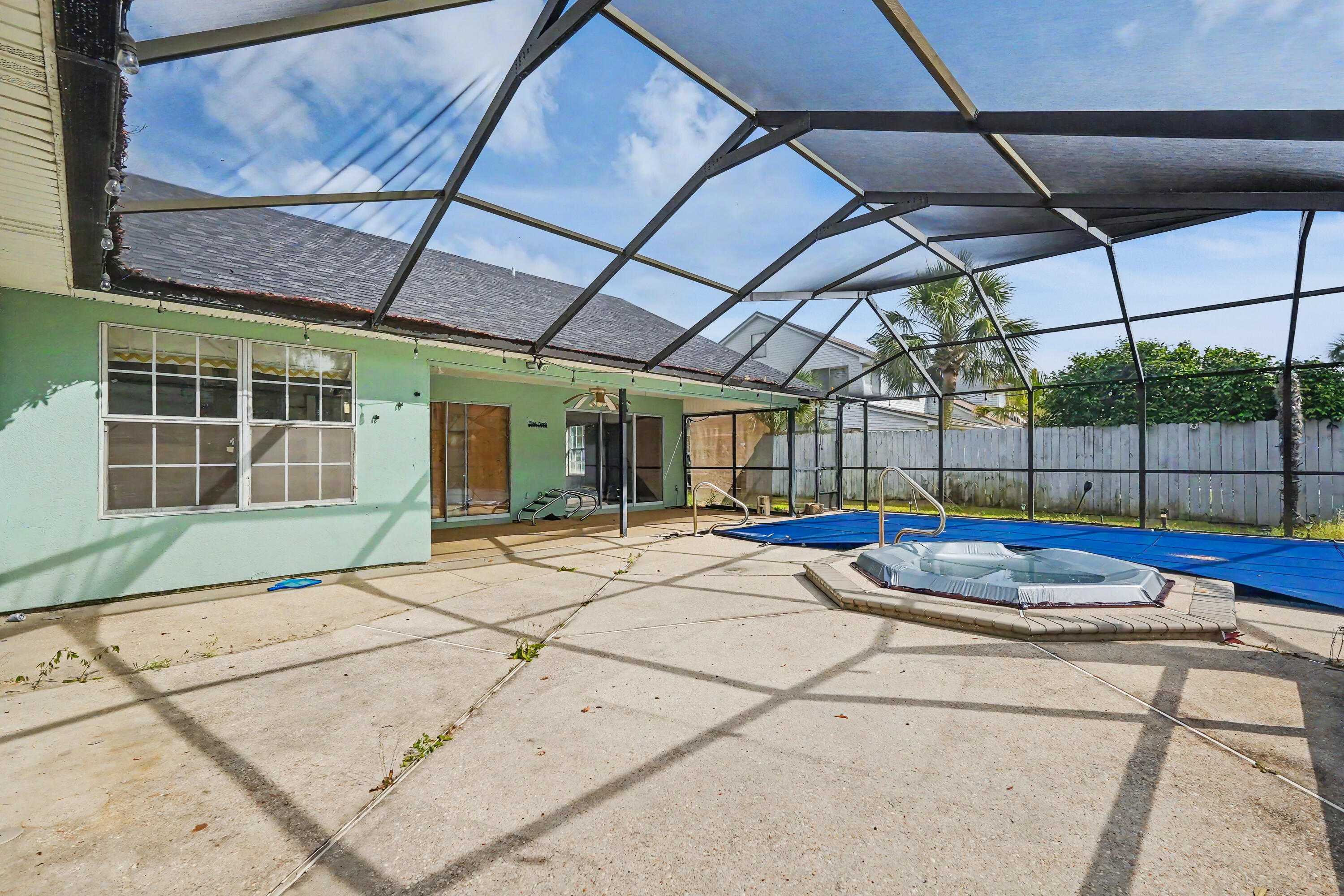 TIGER POINT VILLAGE 1 - 3 - Residential