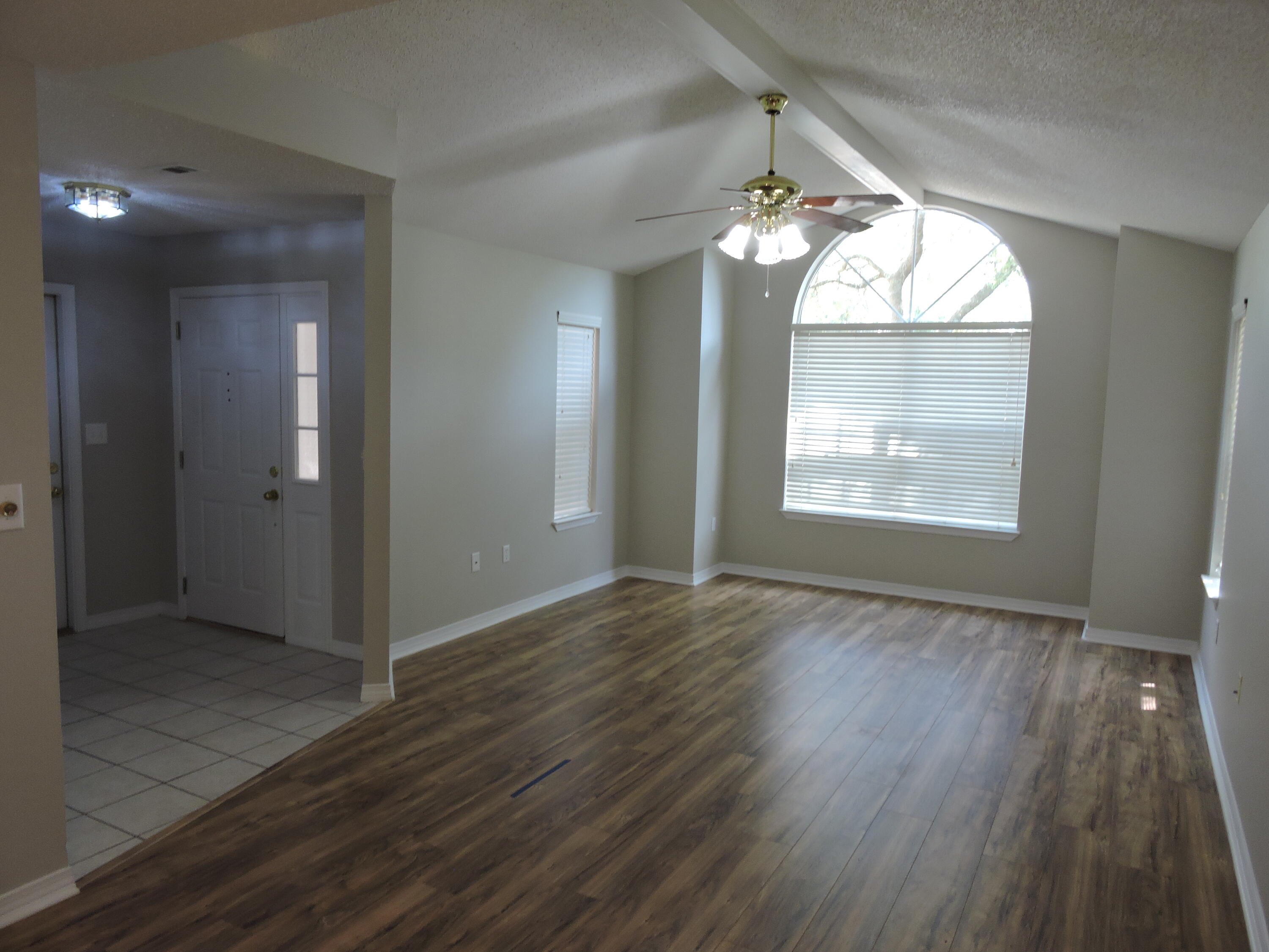 PINNACLE POINT - Residential Lease