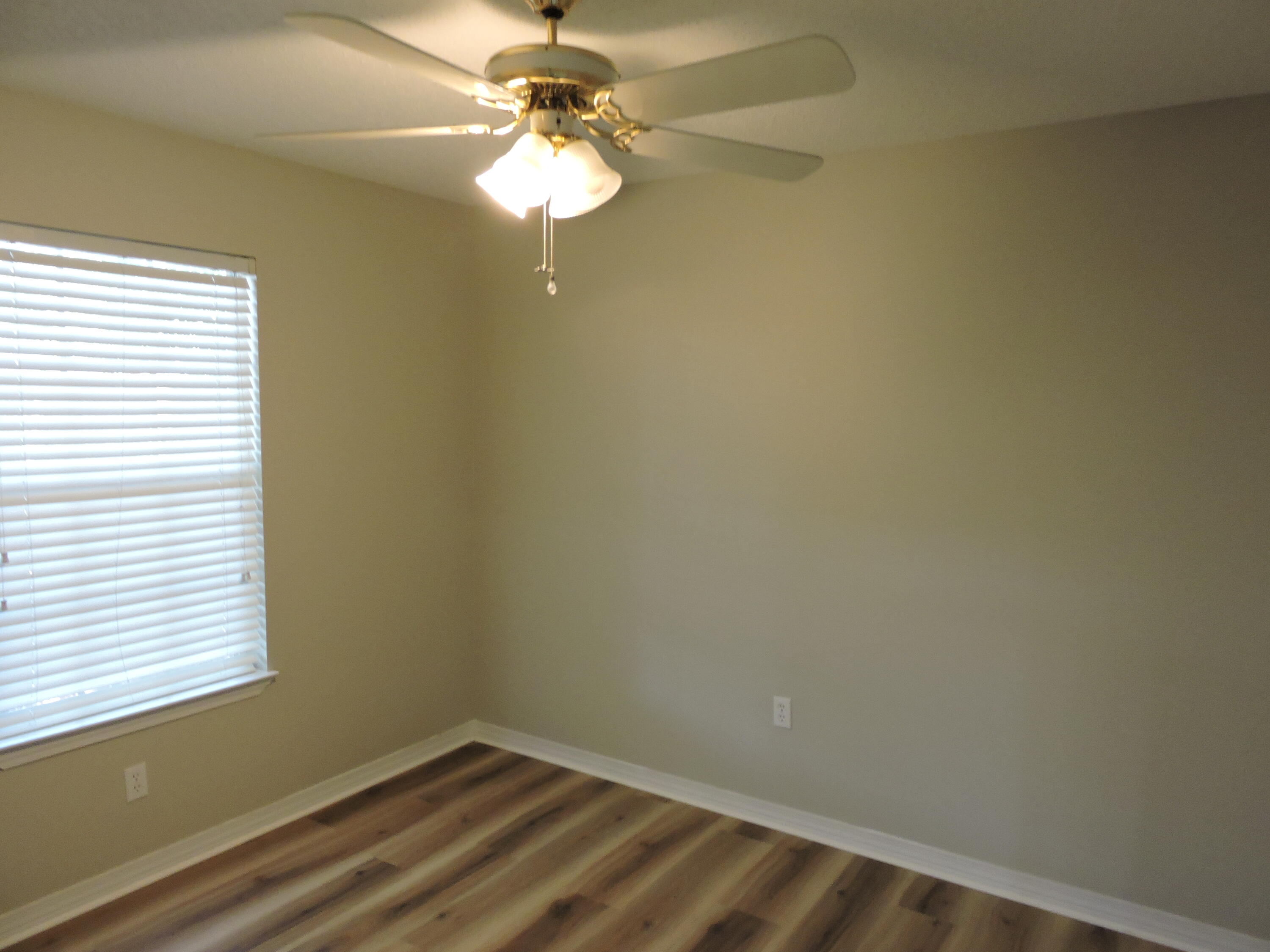 PINNACLE POINT - Residential Lease