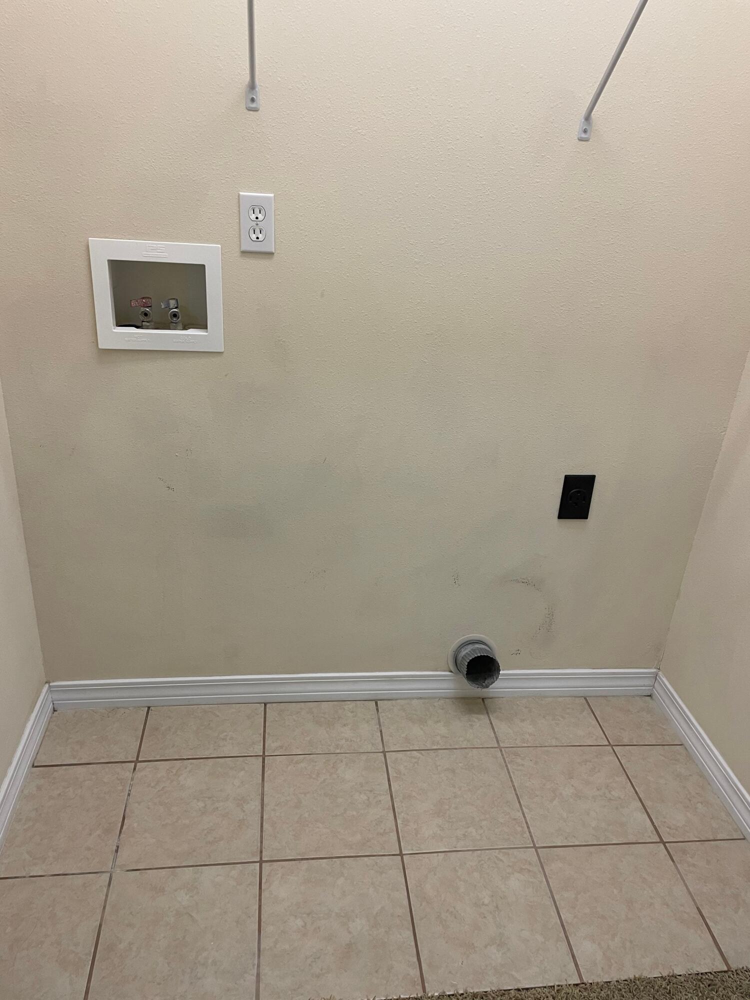 FAIRVIEW HEIGHTS - Residential Lease