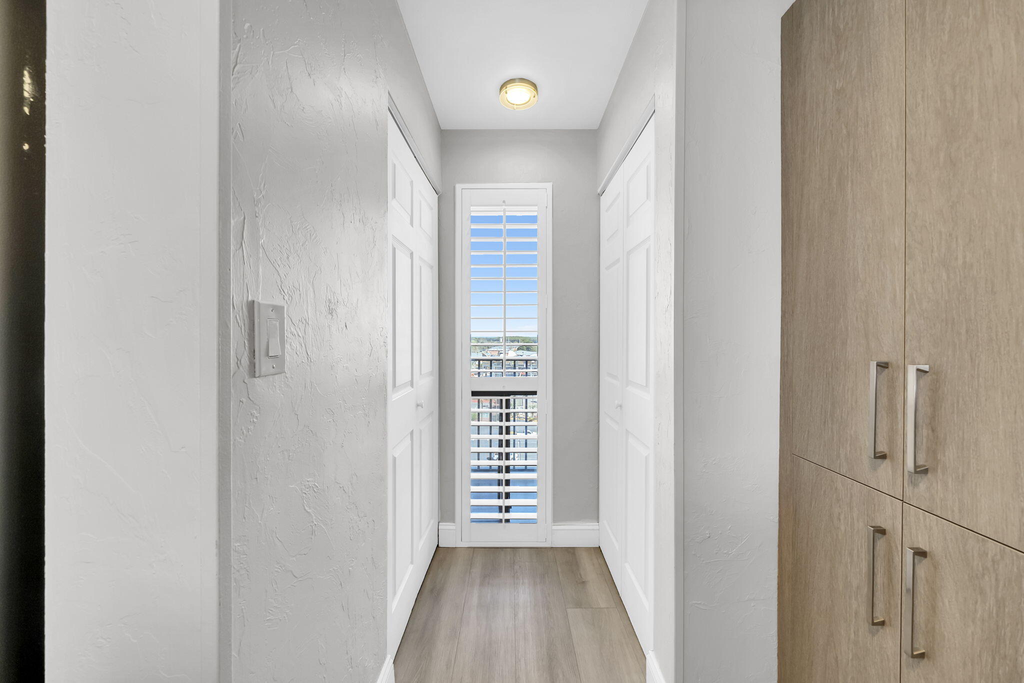 EMERALD TOWERS CONDO - Residential