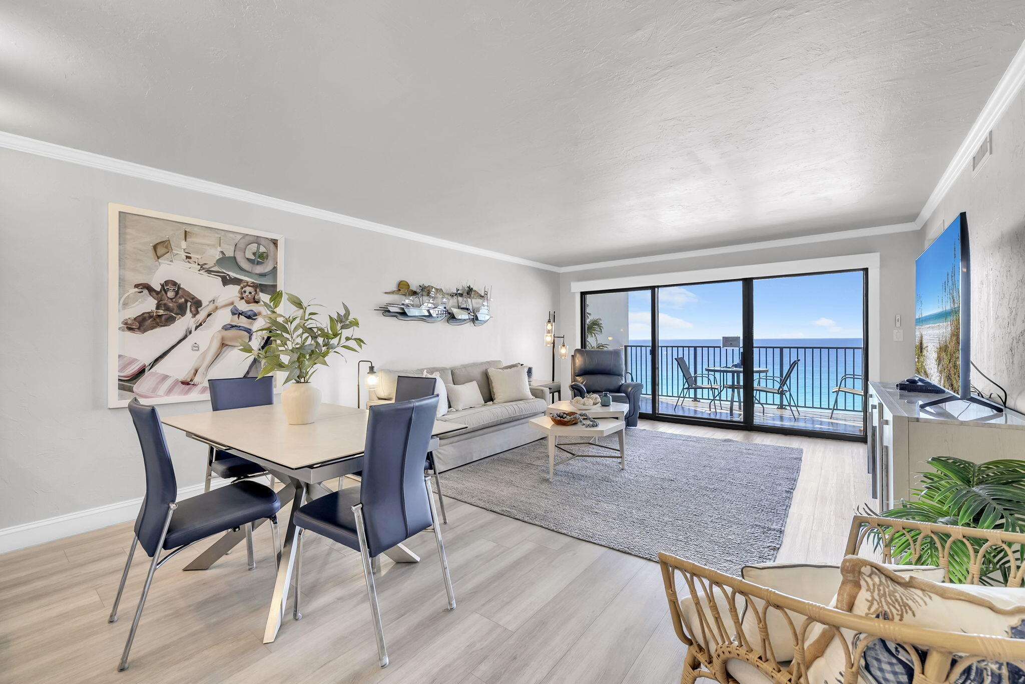 EMERALD TOWERS CONDO - Residential