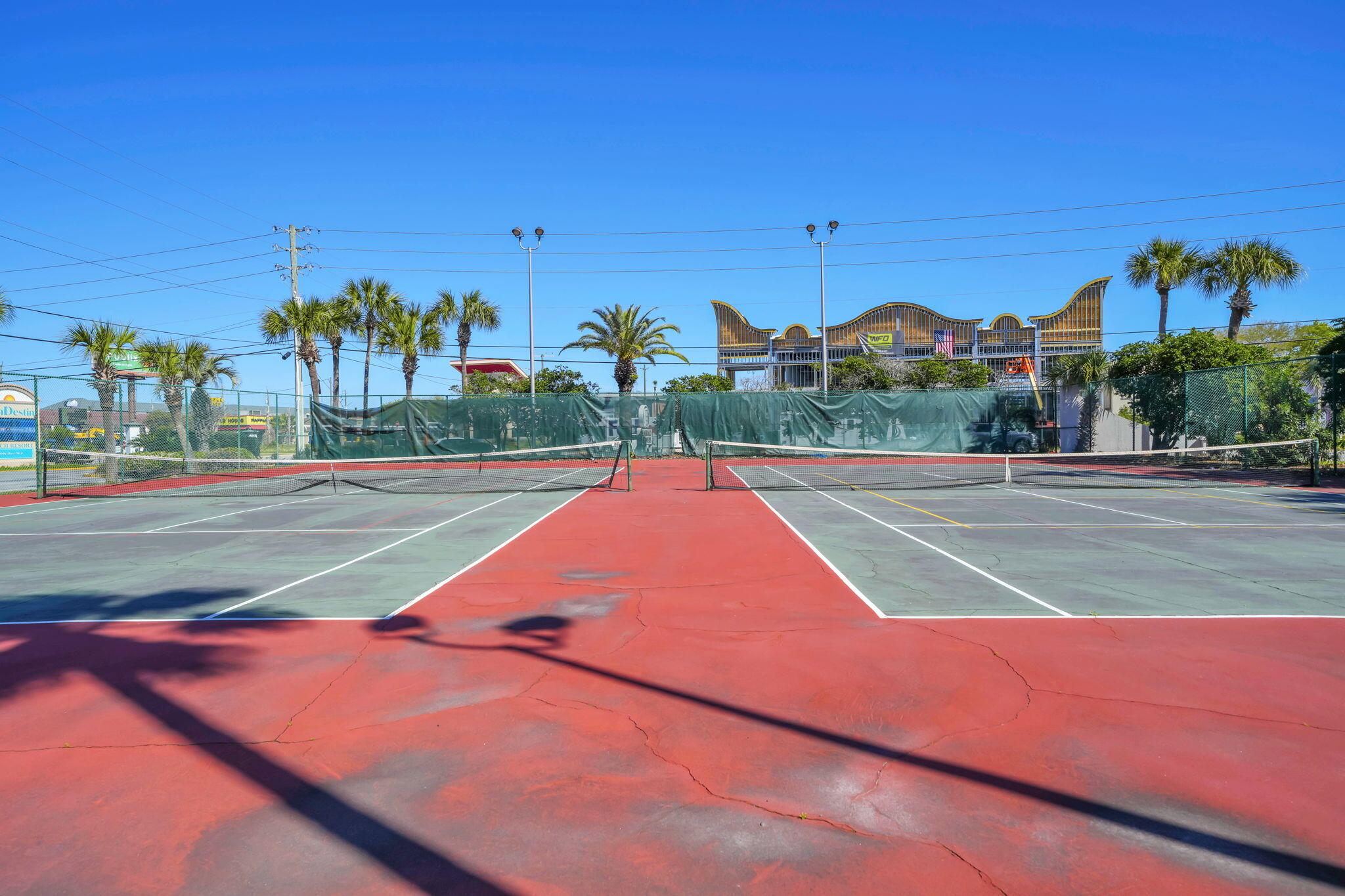 EMERALD TOWERS CONDO - Residential