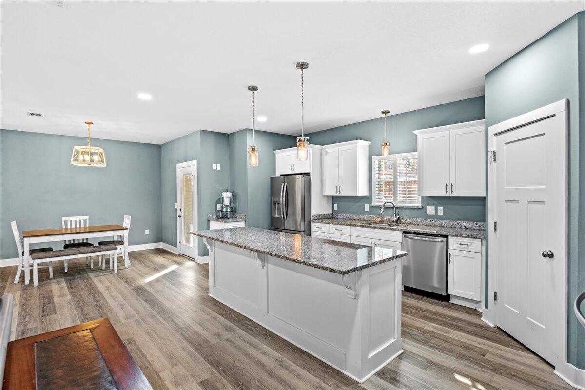 HOLLEY BY THE SEA - Residential