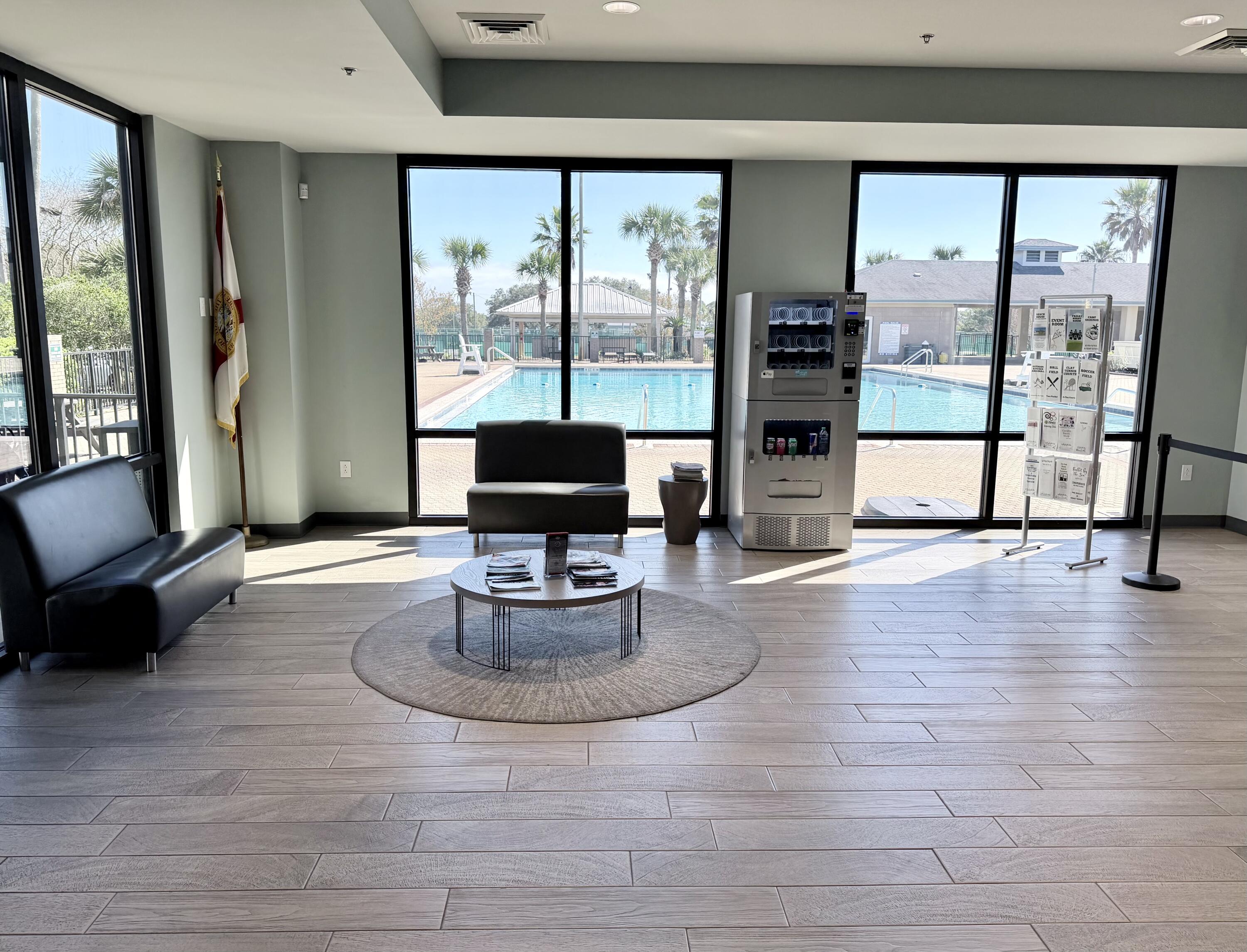 HOLLEY BY THE SEA - Residential