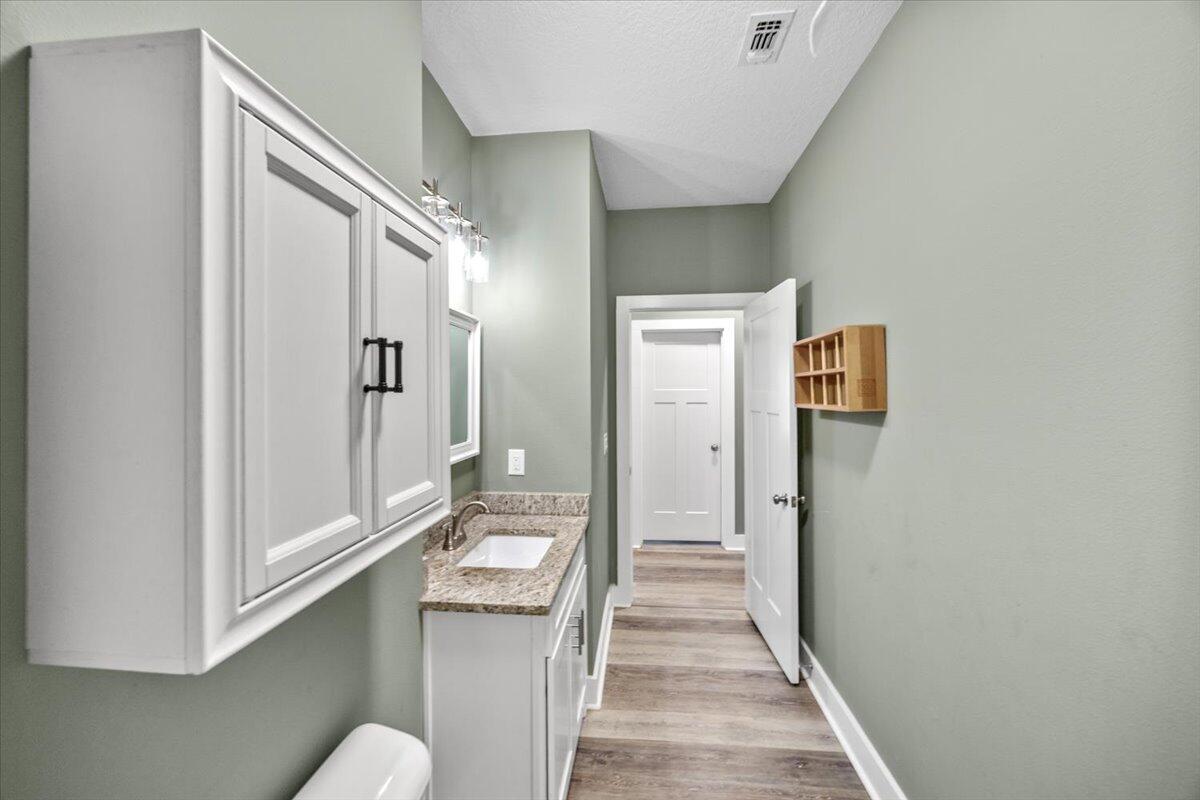 HOLLEY BY THE SEA - Residential