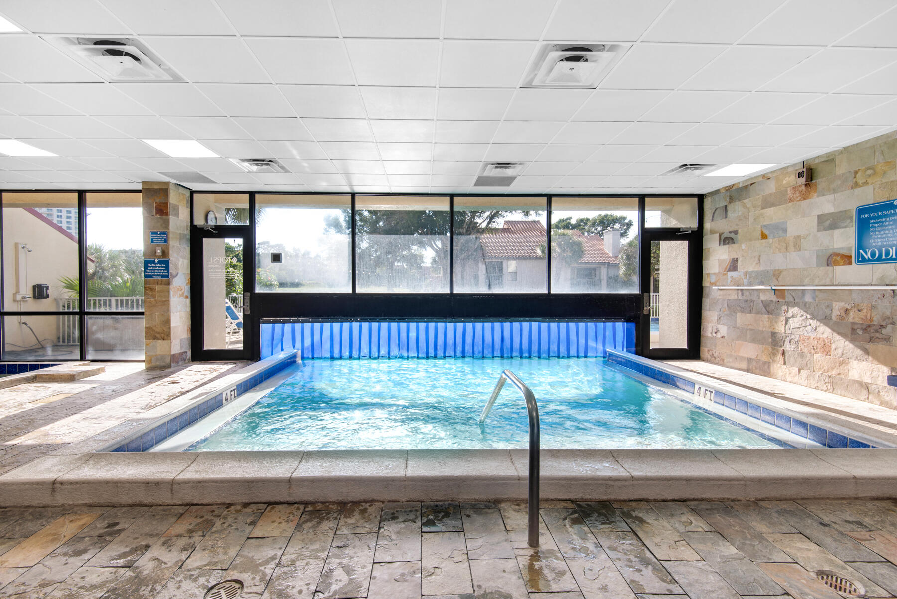 TIDES AT TOPS'L - Residential