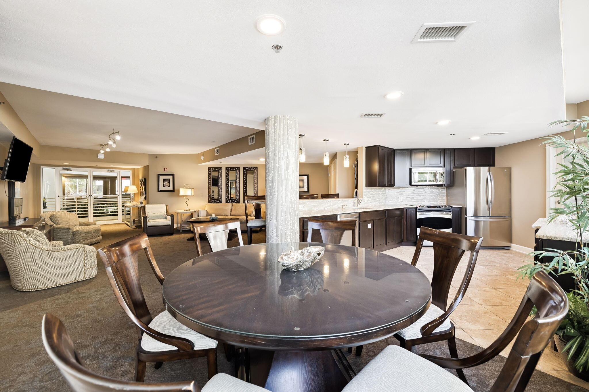 EAST PASS TOWERS CONDO PH 2 - Residential