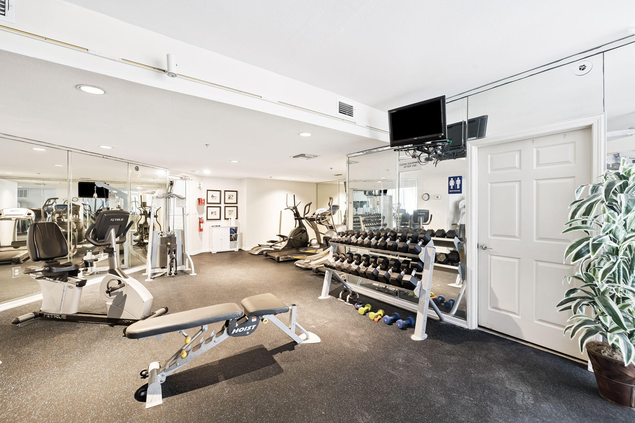 EAST PASS TOWERS CONDO PH 2 - Residential