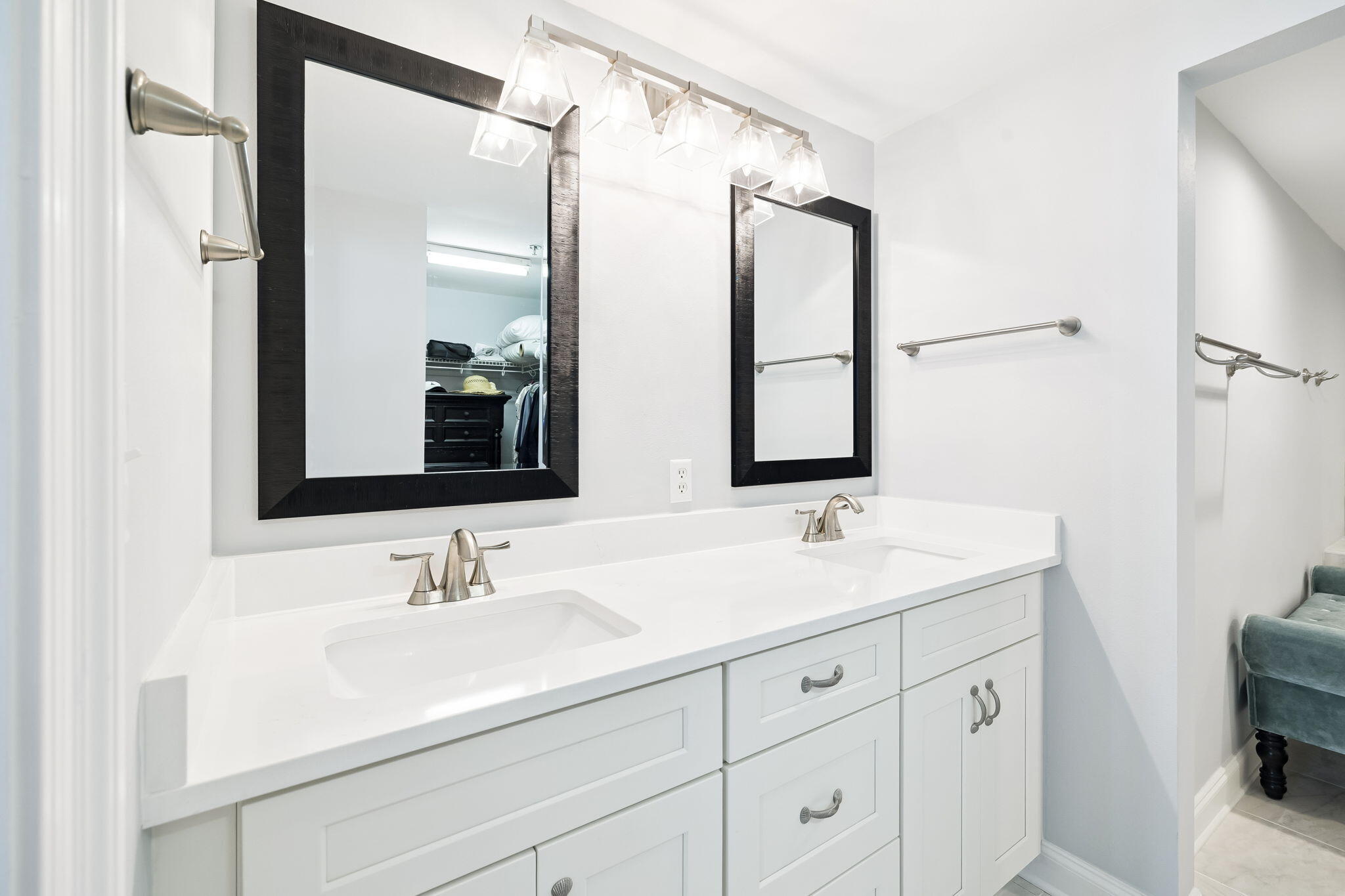 EAST PASS TOWERS CONDO PH 2 - Residential