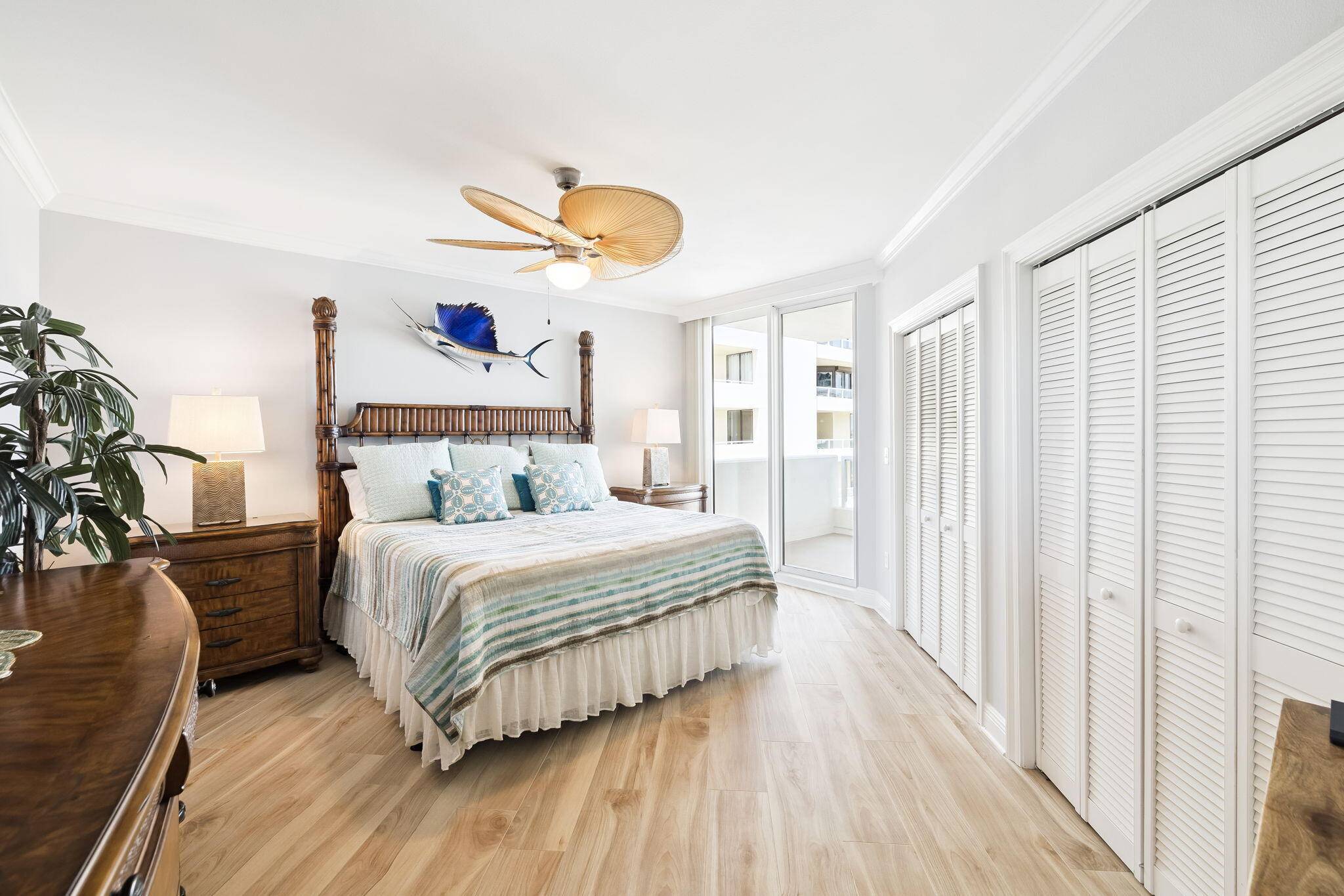 EAST PASS TOWERS CONDO PH 2 - Residential