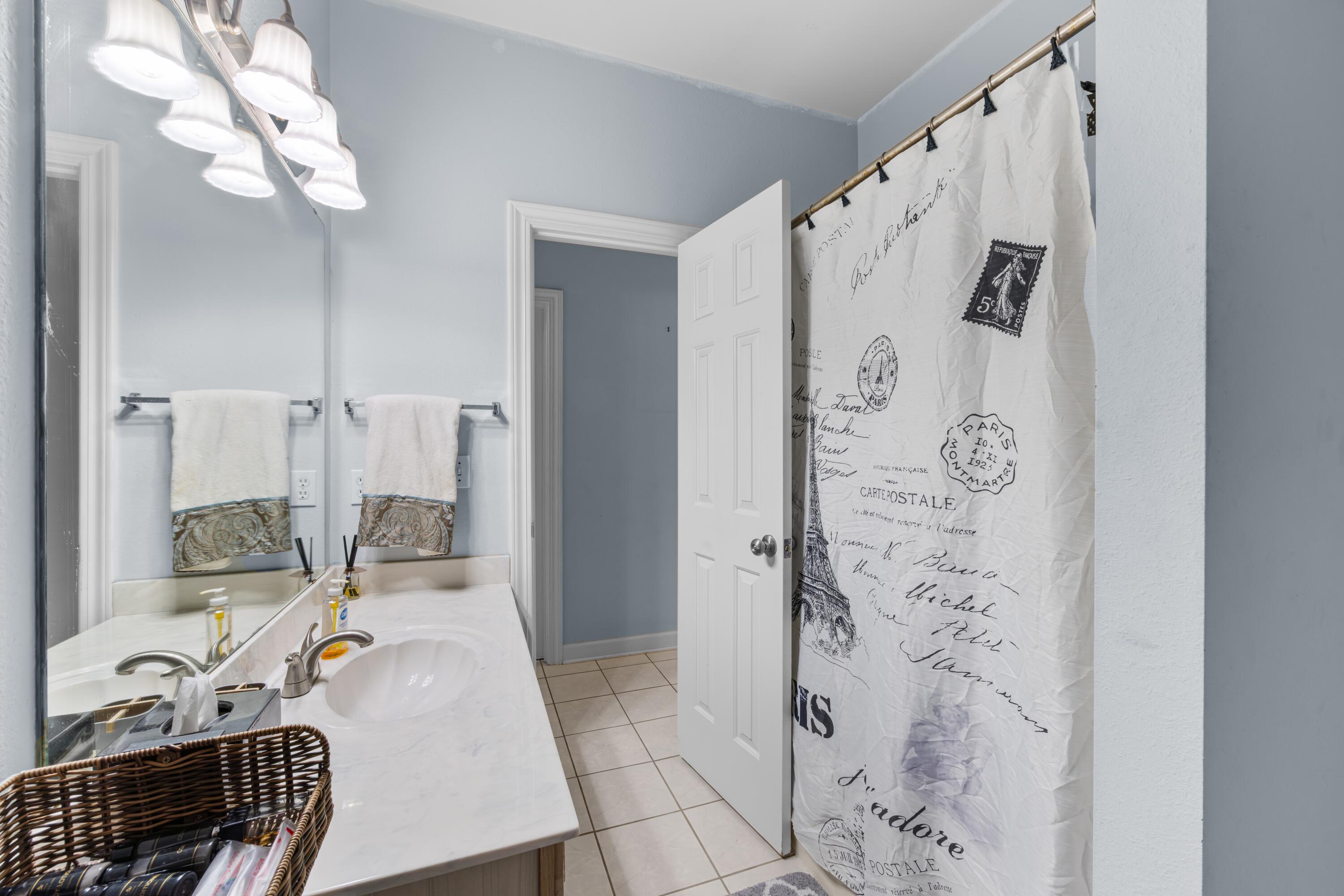 LAKE POINTE - Residential