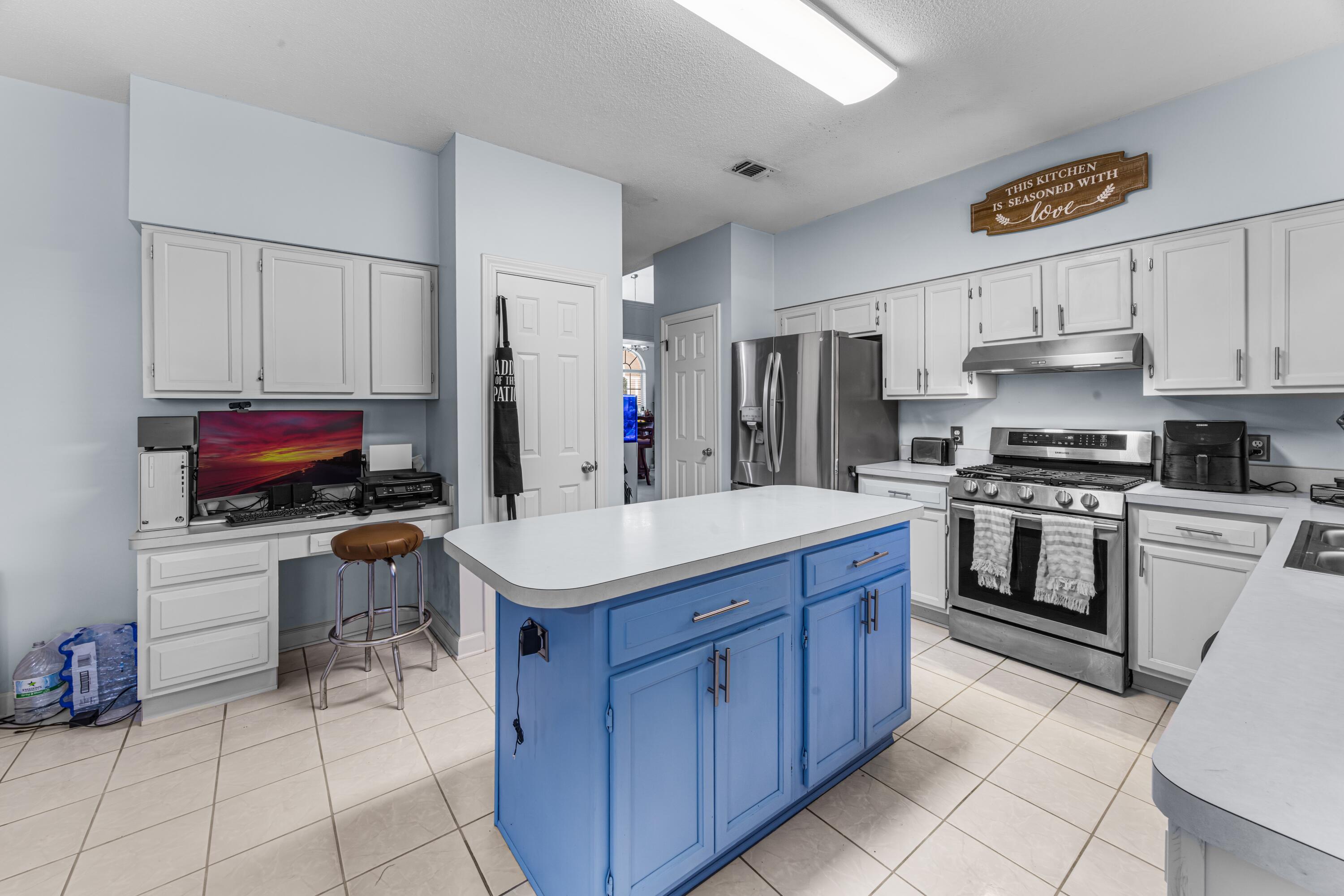 LAKE POINTE - Residential