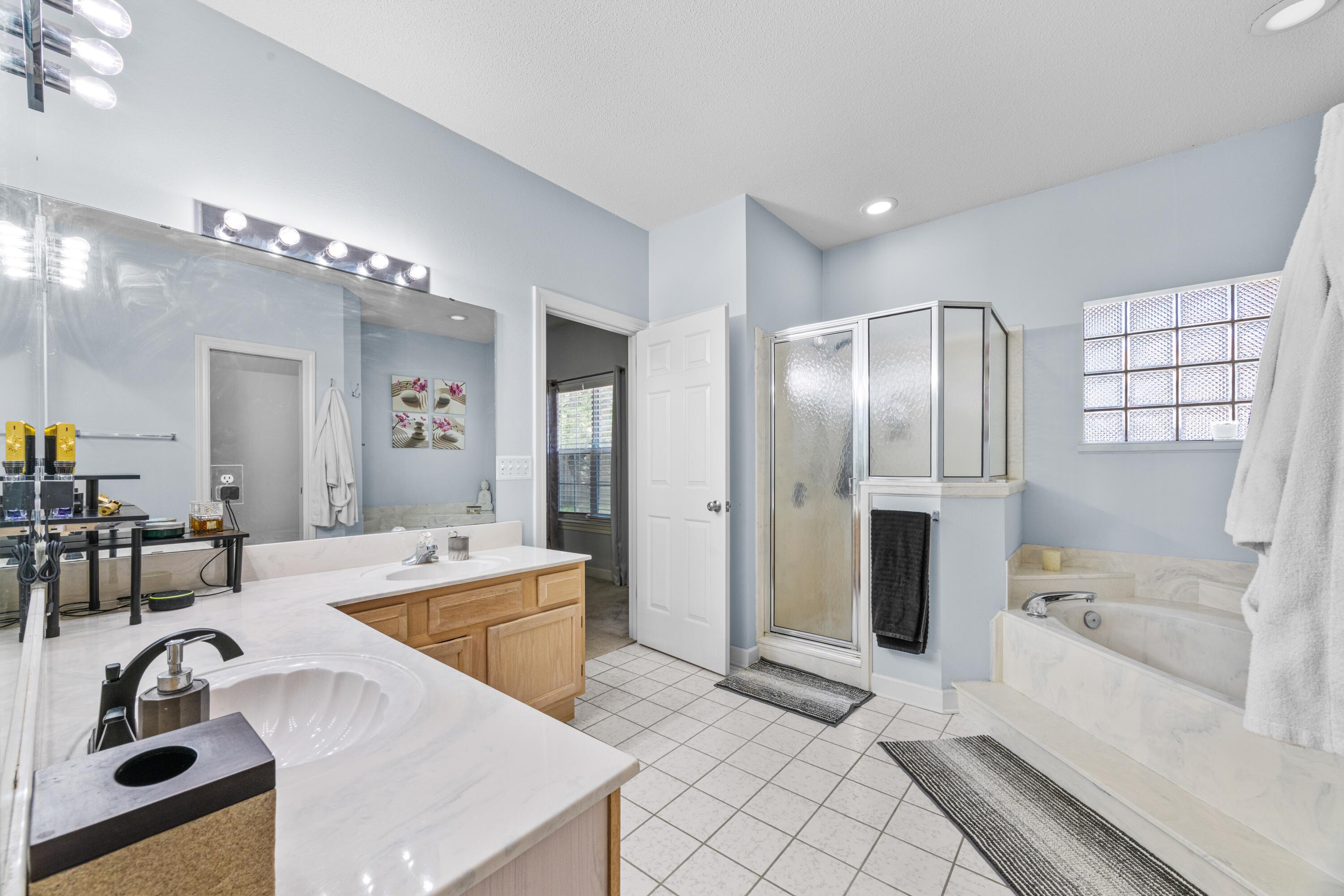 LAKE POINTE - Residential