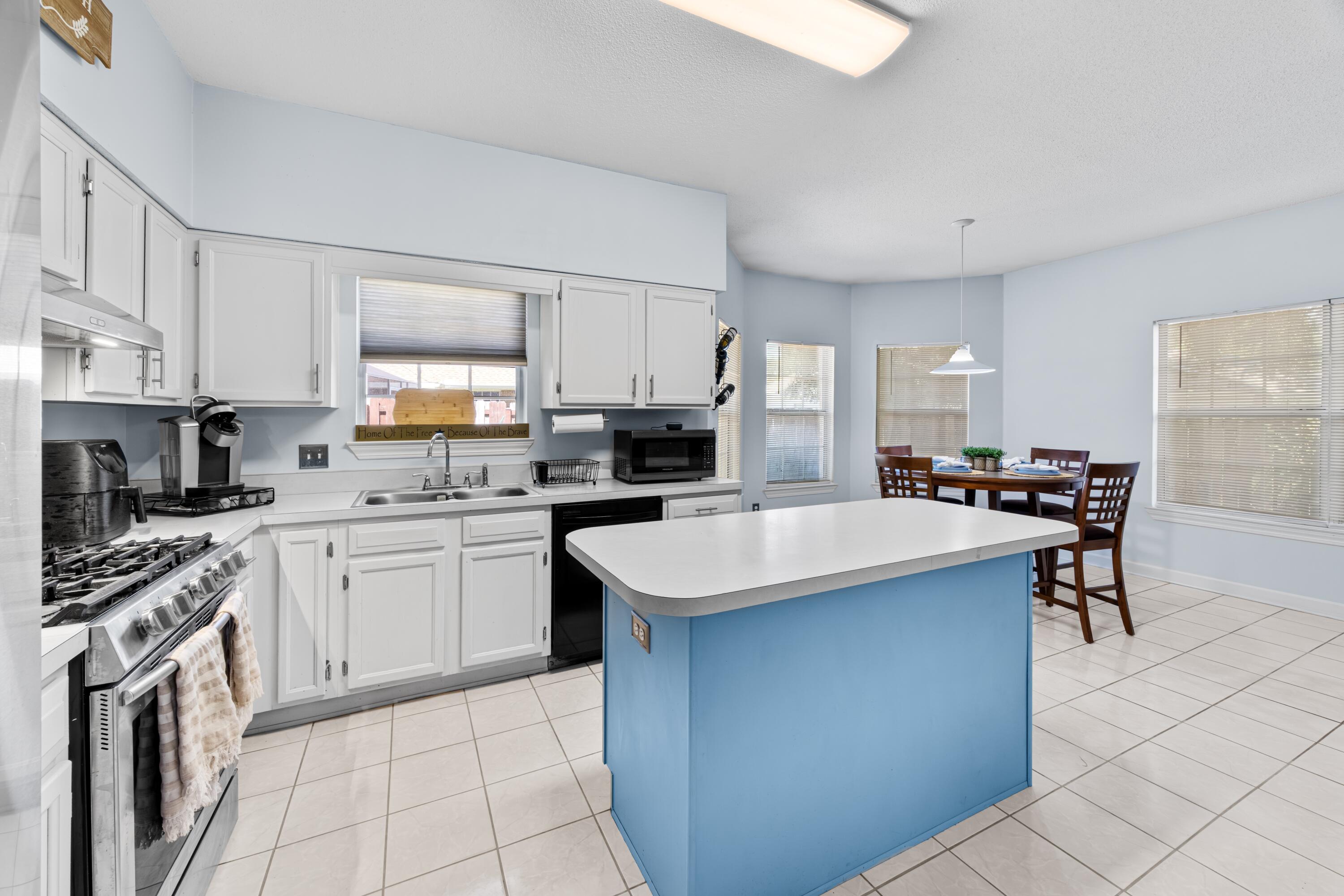 LAKE POINTE - Residential