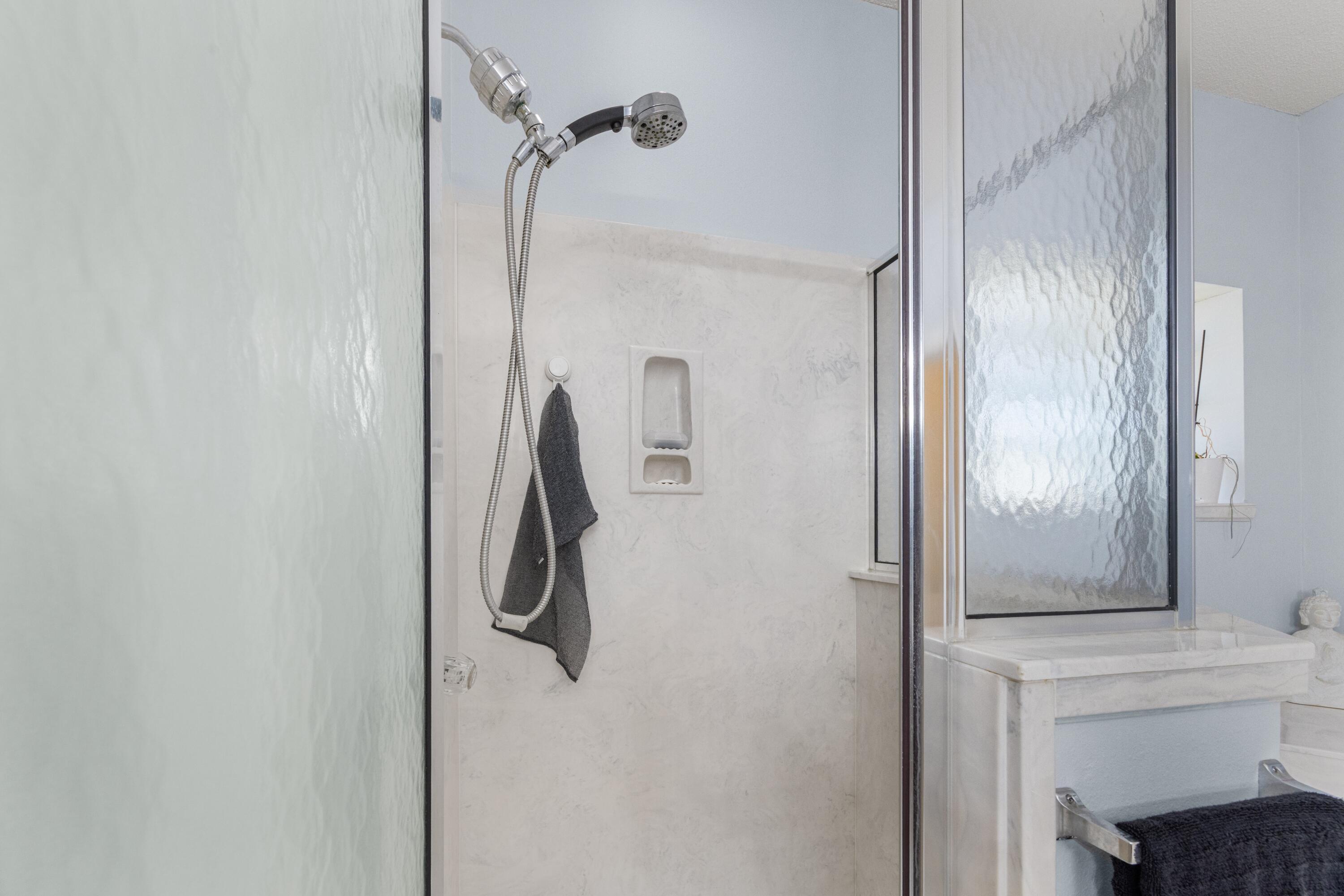 LAKE POINTE - Residential