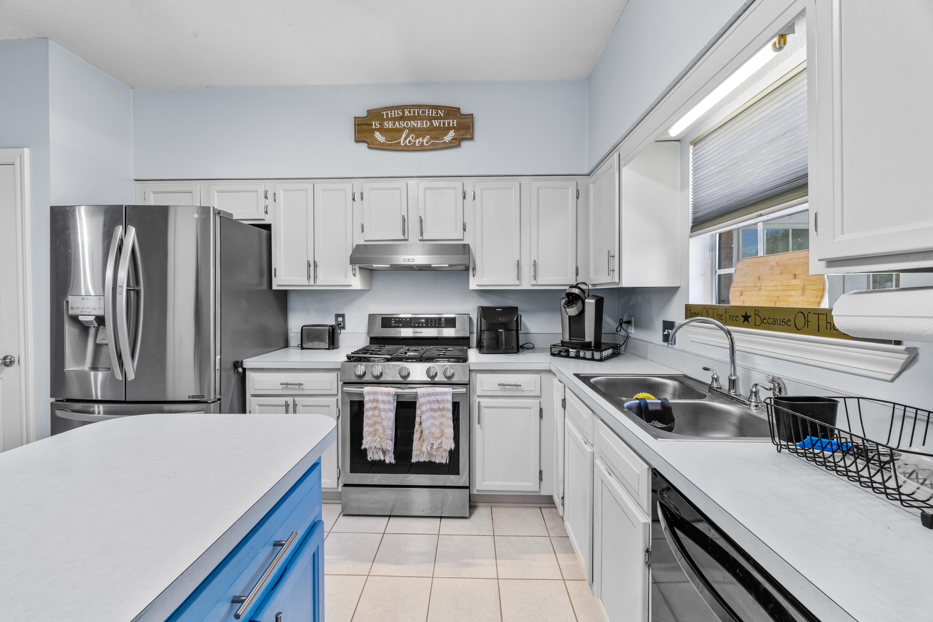 LAKE POINTE - Residential