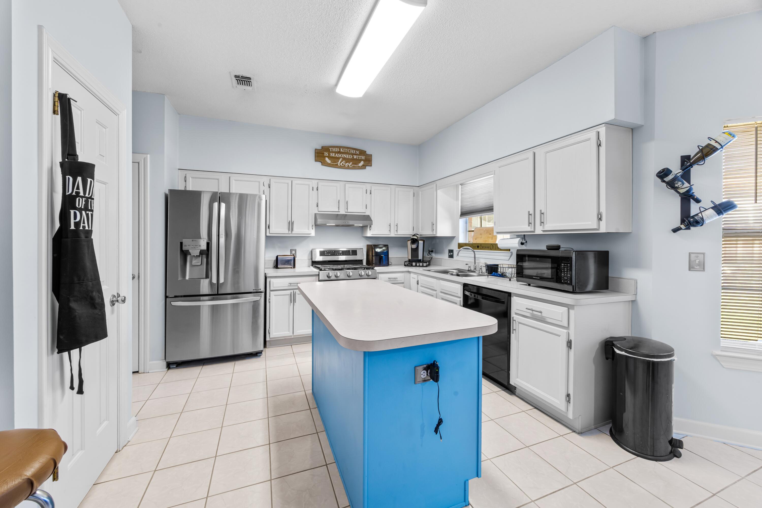 LAKE POINTE - Residential