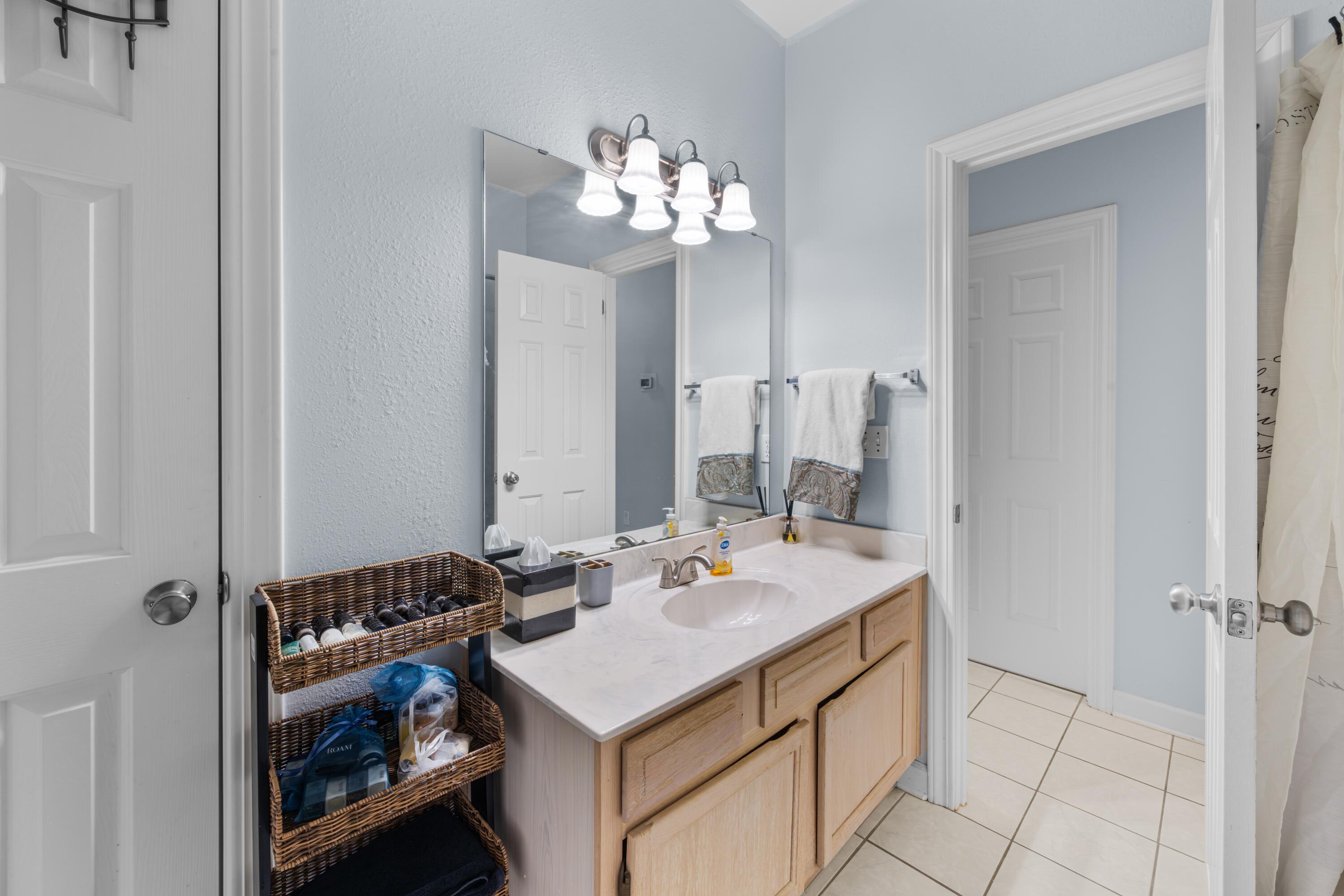 LAKE POINTE - Residential