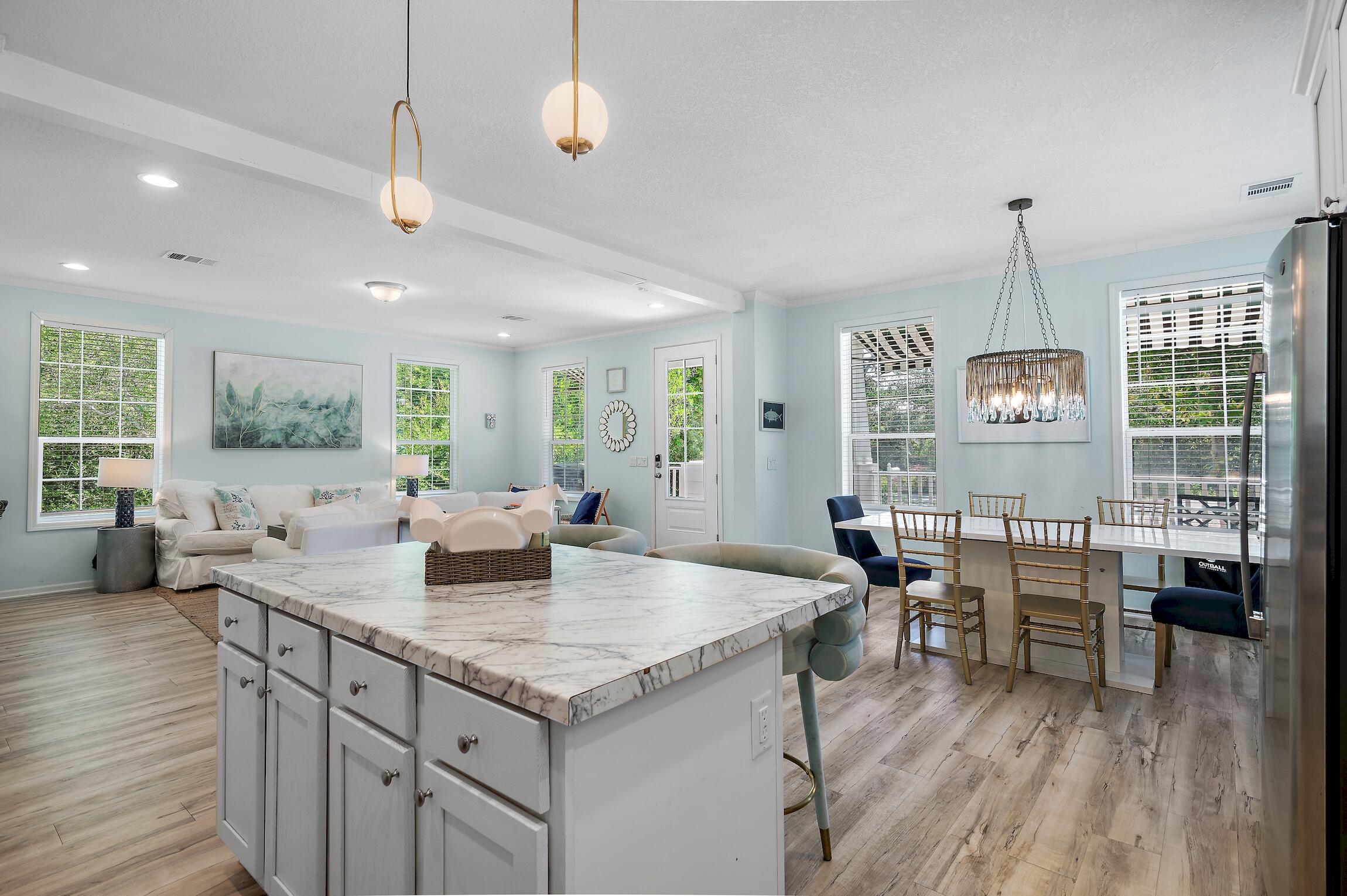 GULF SHORE MANOR - Residential