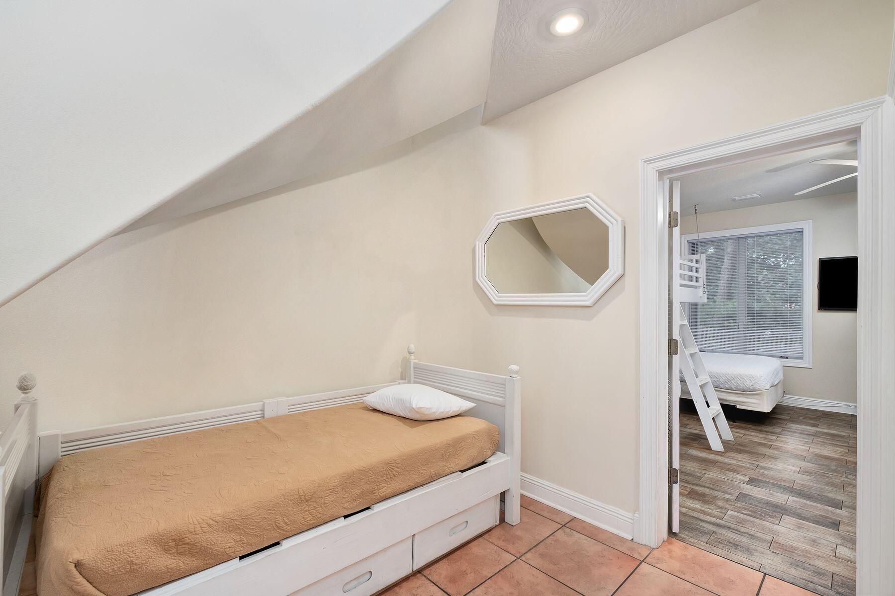 TERRA COTTA TERRACE - Residential