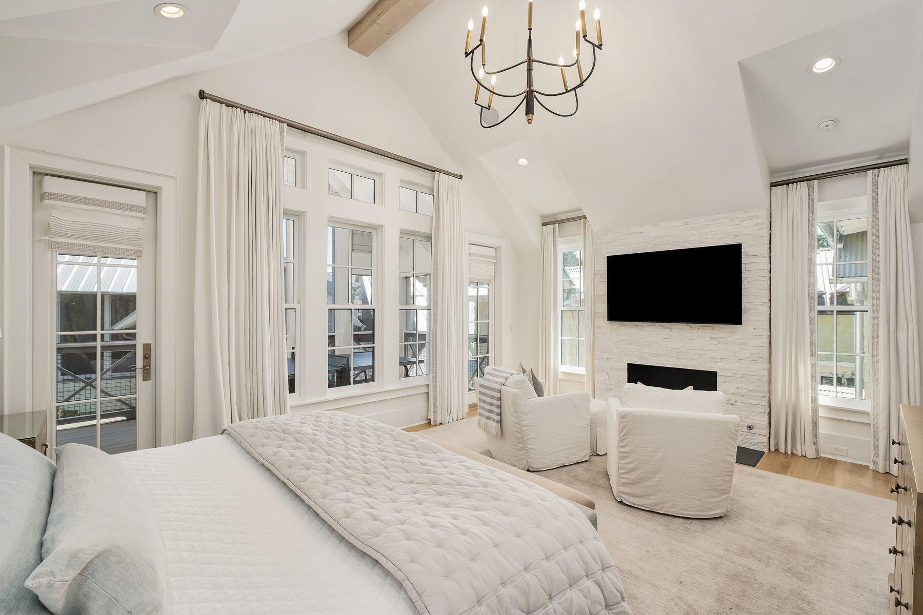 DRAPER LAKE COASTAL VILLAGE - Residential