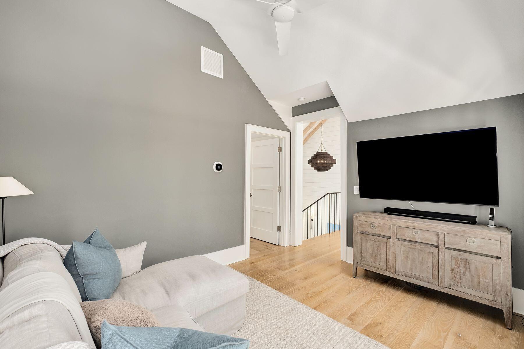 DRAPER LAKE COASTAL VILLAGE - Residential