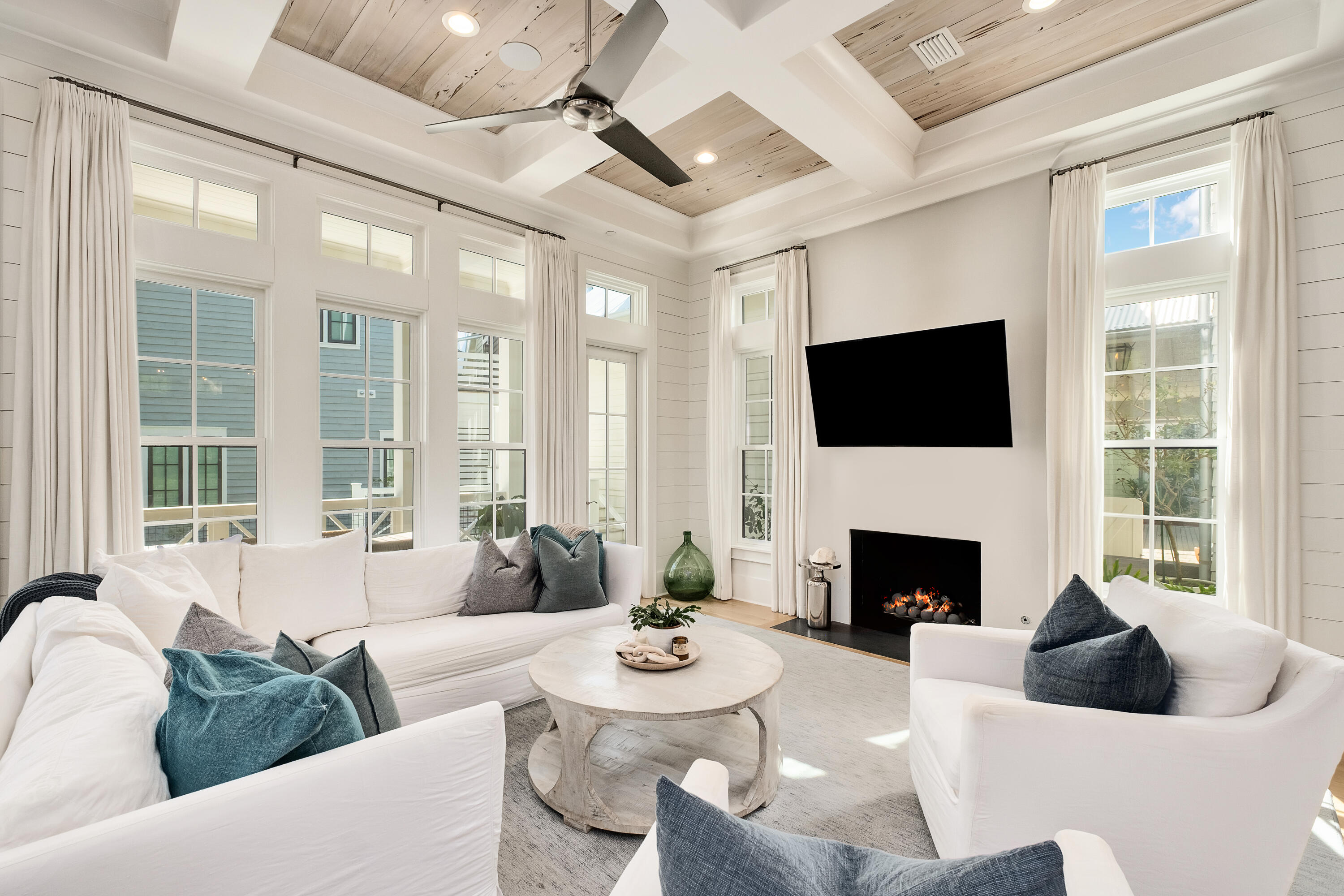 DRAPER LAKE COASTAL VILLAGE - Residential