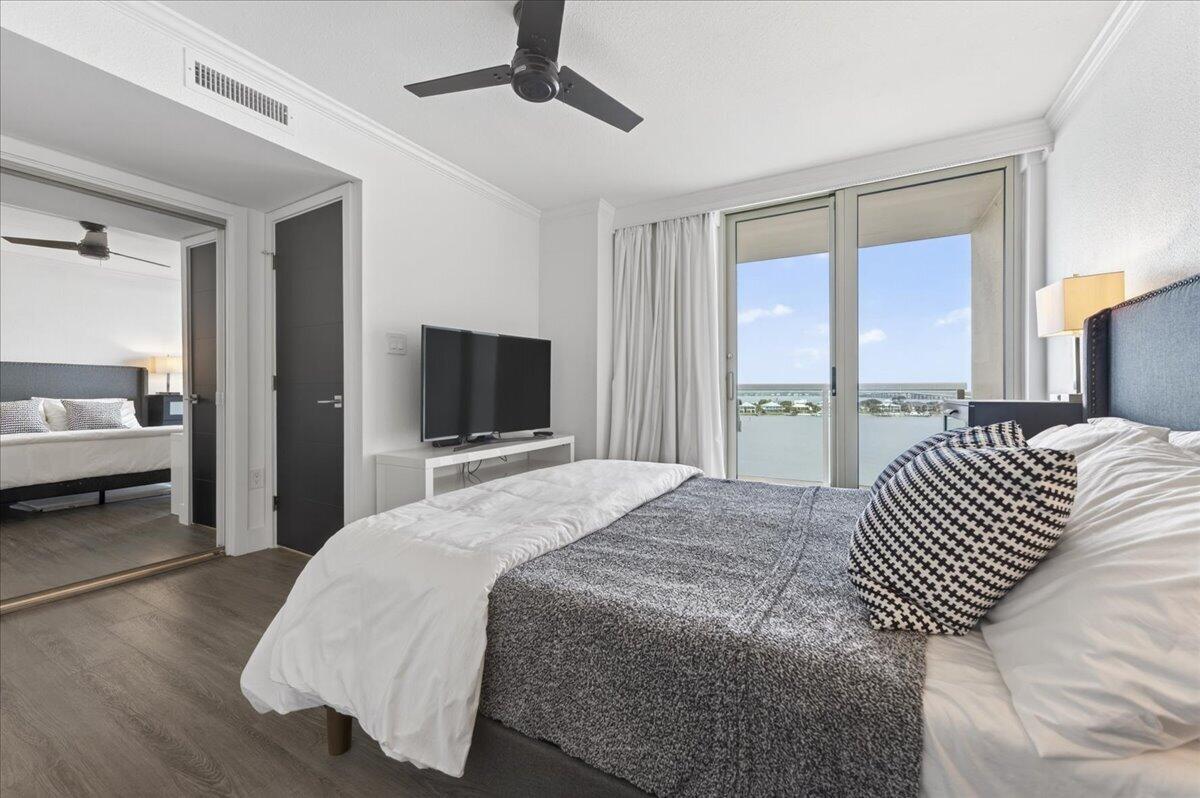 Sabine Yacht and Racquet Club - Residential